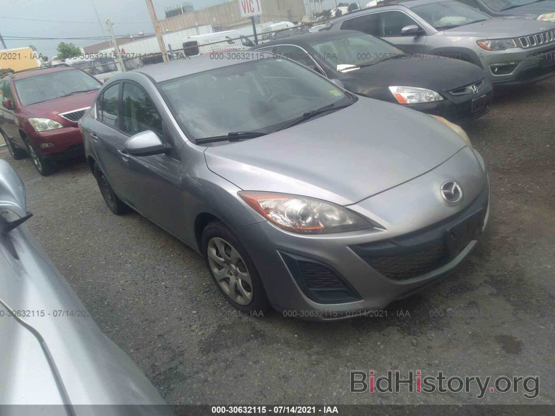 Photo JM1BL1UF0B1402425 - MAZDA MAZDA3 2011