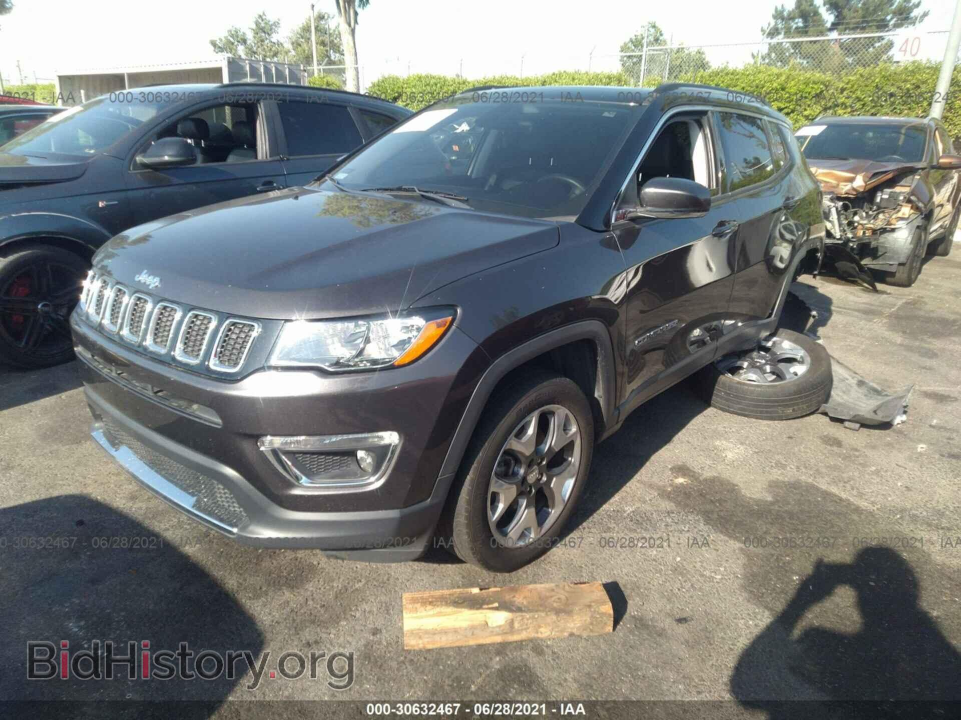 2018 JEEP COMPASS - VIN: 3C4NJCCB7JT169809 - Photo 2