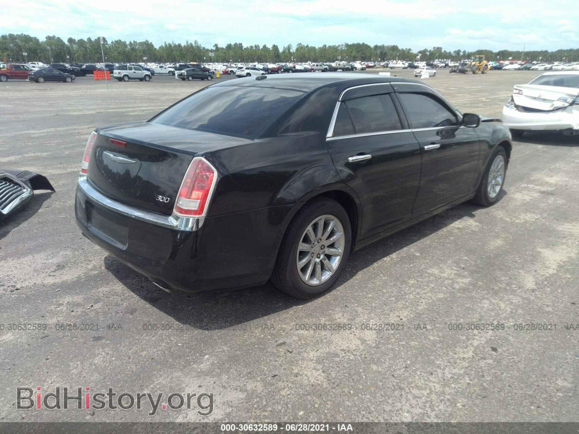 2012 CHRYSLER 300 - VIN: 2C3CCACG8CH250593 - Фото 4