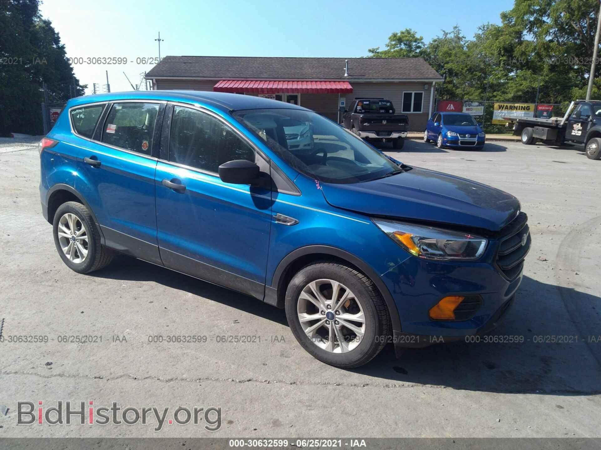 Photo 1FMCU0F73HUB00132 - FORD ESCAPE 2017
