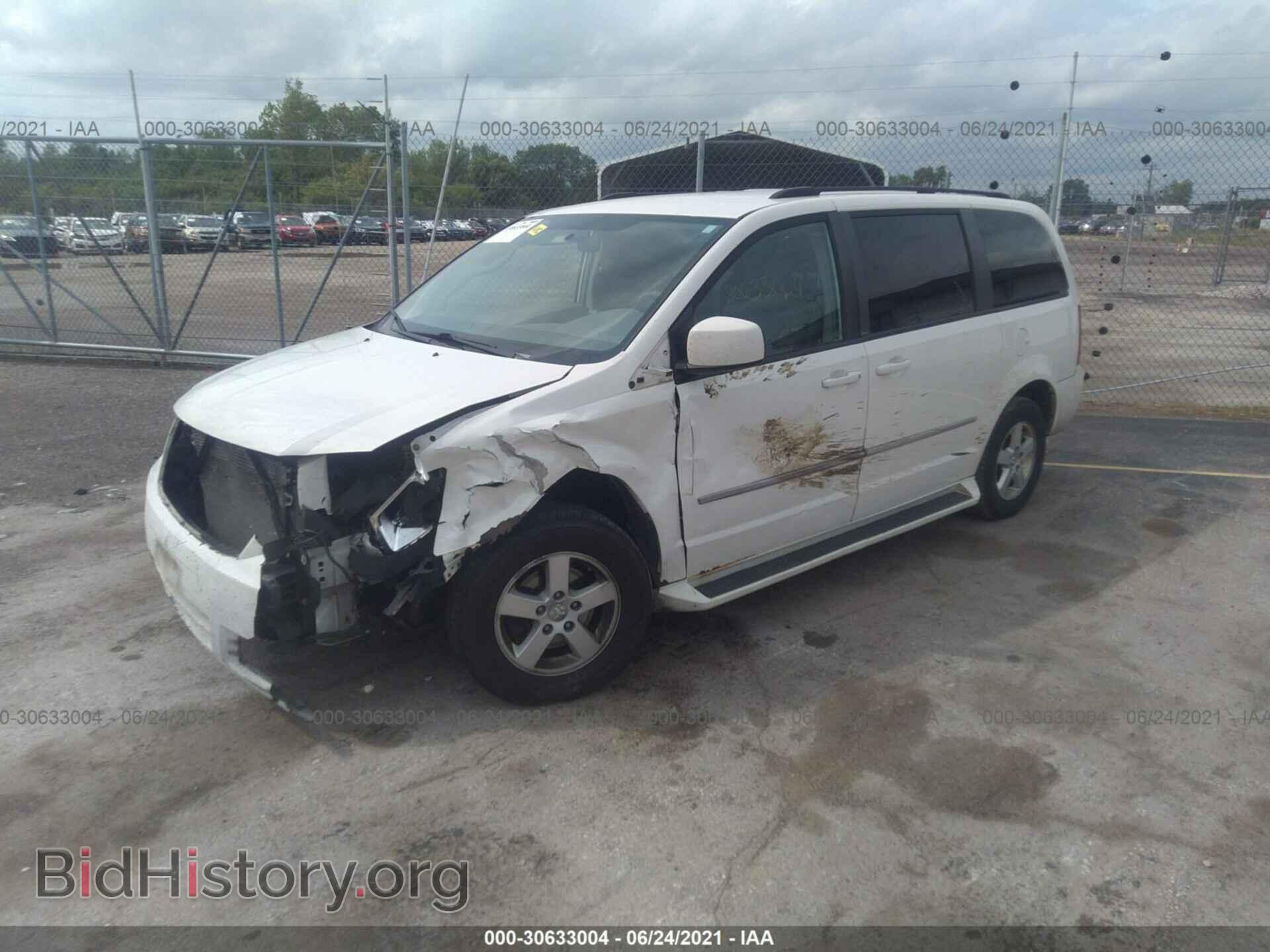 2010 DODGE GRAND CARAVAN - VIN: 2D4RN5D16AR484095 - Фото 2