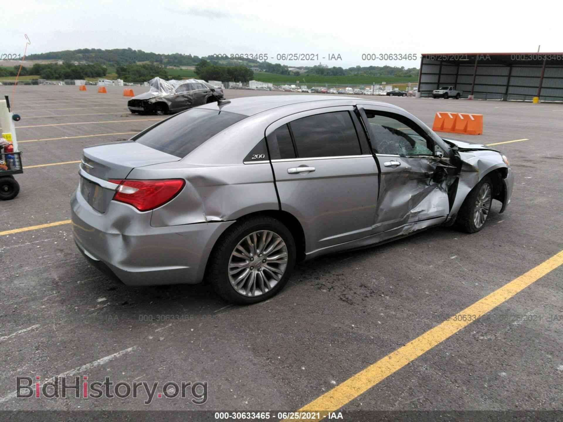 2013 CHRYSLER 200 - VIN: 1C3CCBCG8DN676623 - Фото 4