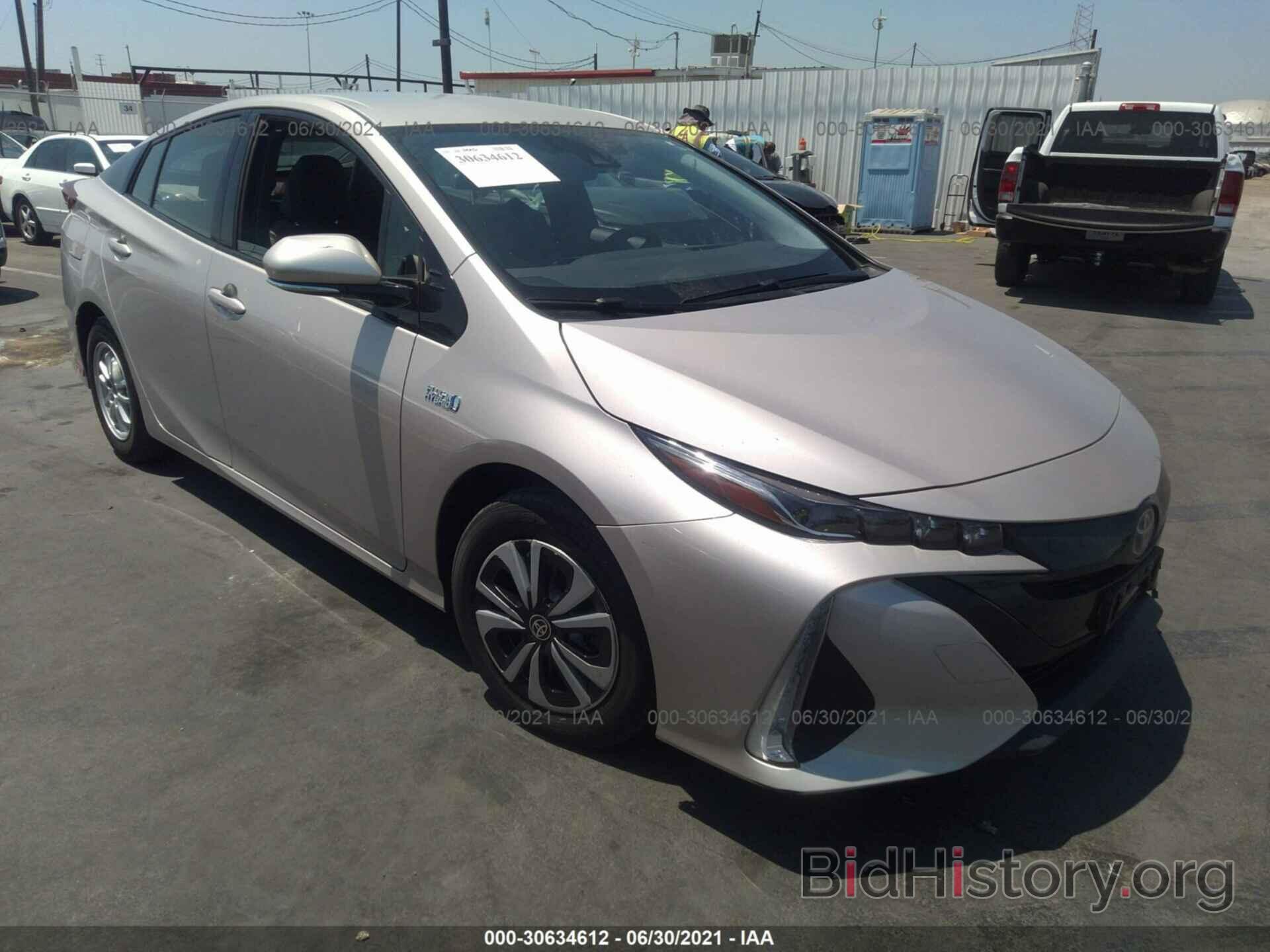 Photo JTDKARFP2H3058149 - TOYOTA PRIUS PRIME 2017