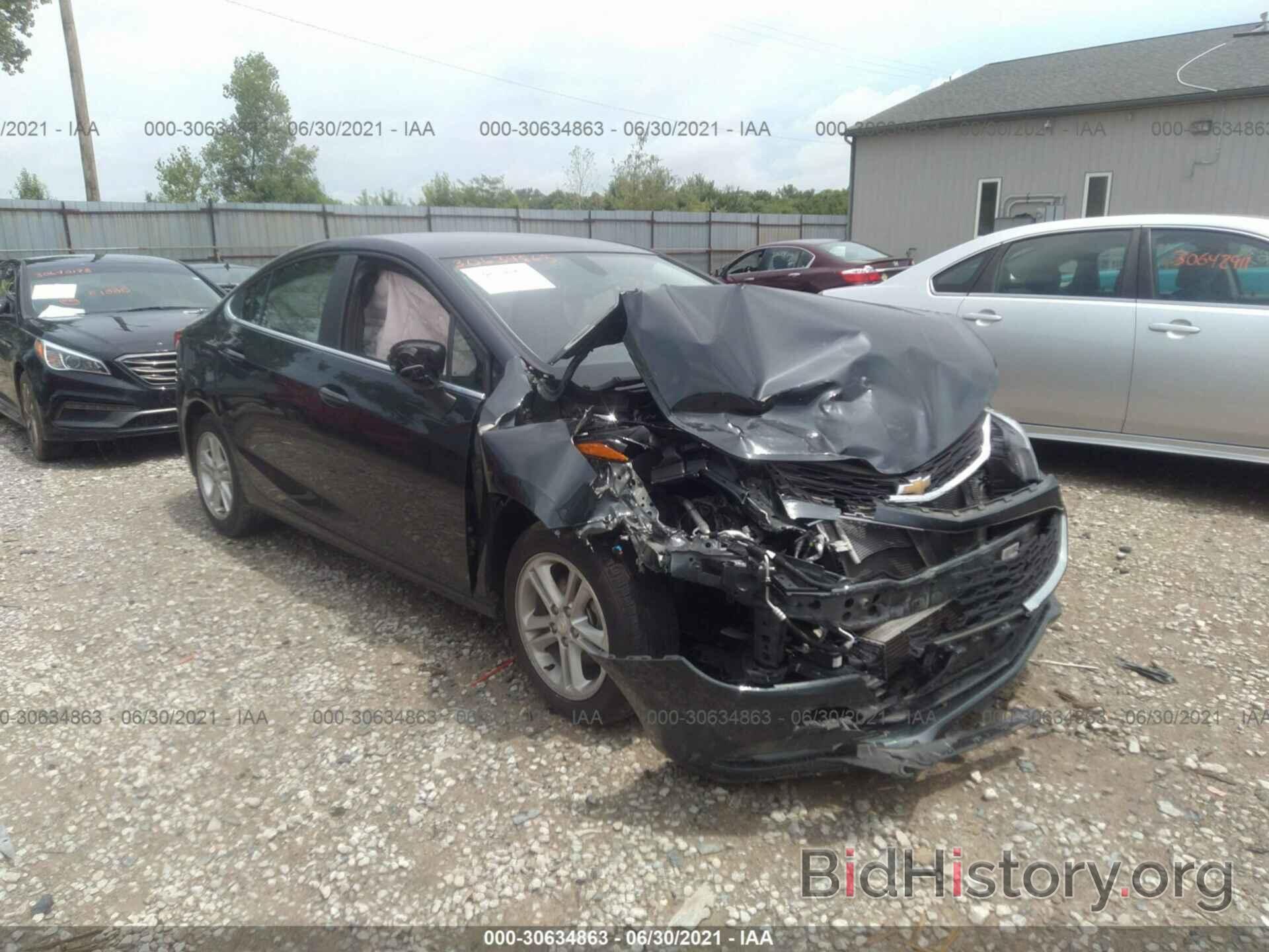 Photo 1G1BE5SM9J7153128 - CHEVROLET CRUZE 2018