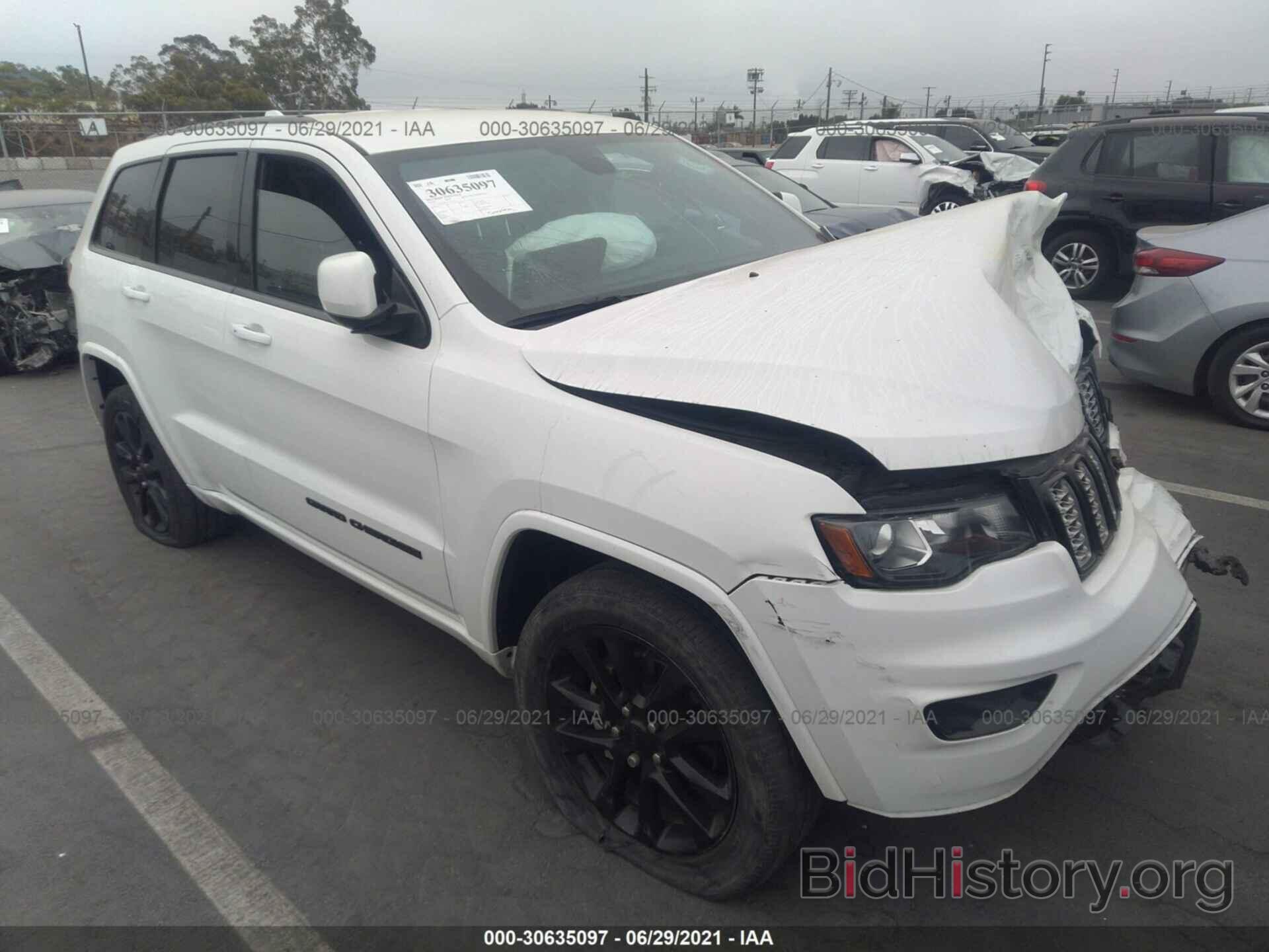 Photo 1C4RJEAG1JC125361 - JEEP GRAND CHEROKEE 2018