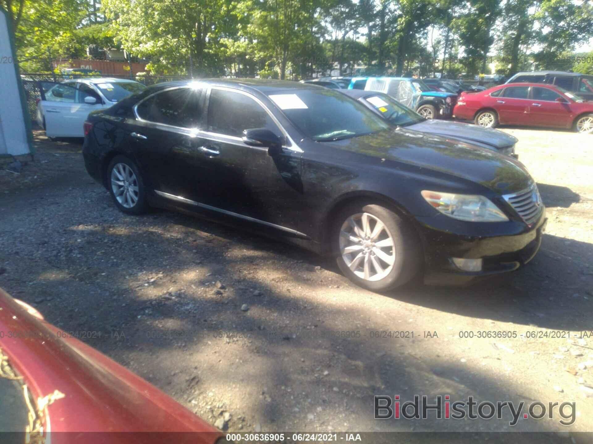 Photo JTHCL5EF6A5005902 - LEXUS LS 460 2010