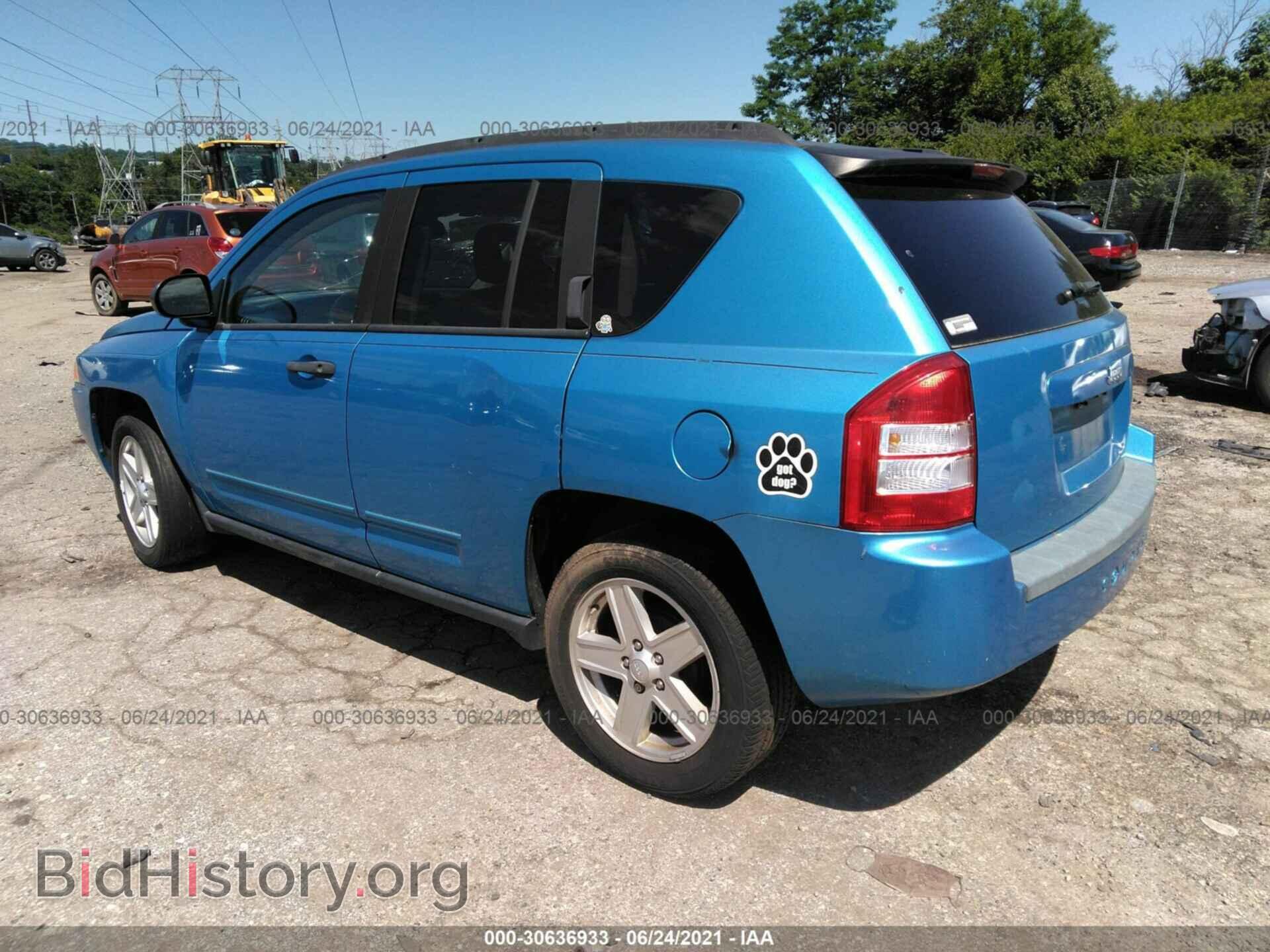 2008 JEEP COMPASS - VIN: 1J8FT47W88D716788 - Фото 3