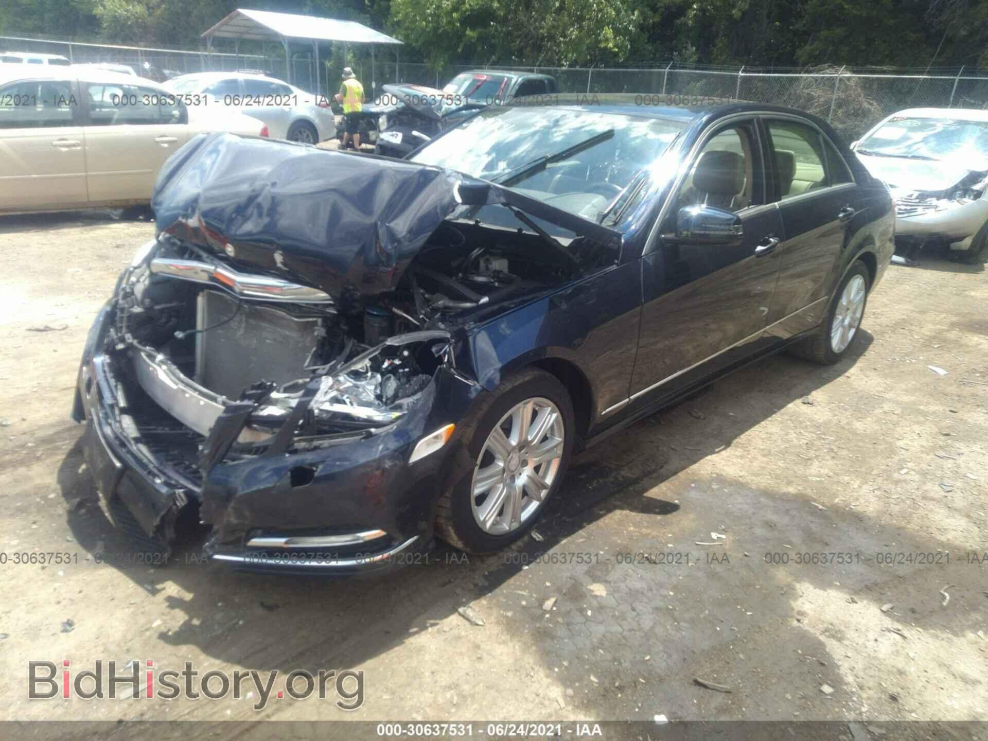 2013 MERCEDES-BENZ E-CLASS - VIN: WDDHF8JB3DA681017 - Фото 2