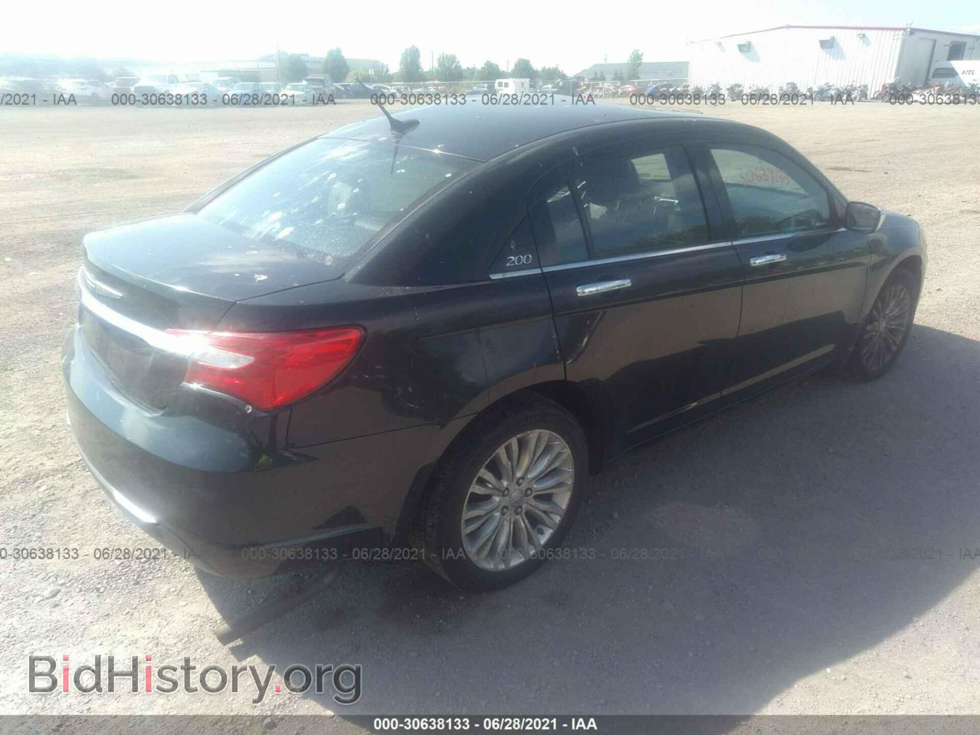 2011 CHRYSLER 200 - VIN: 1C3BC2FB3BN584425 - Фото 4