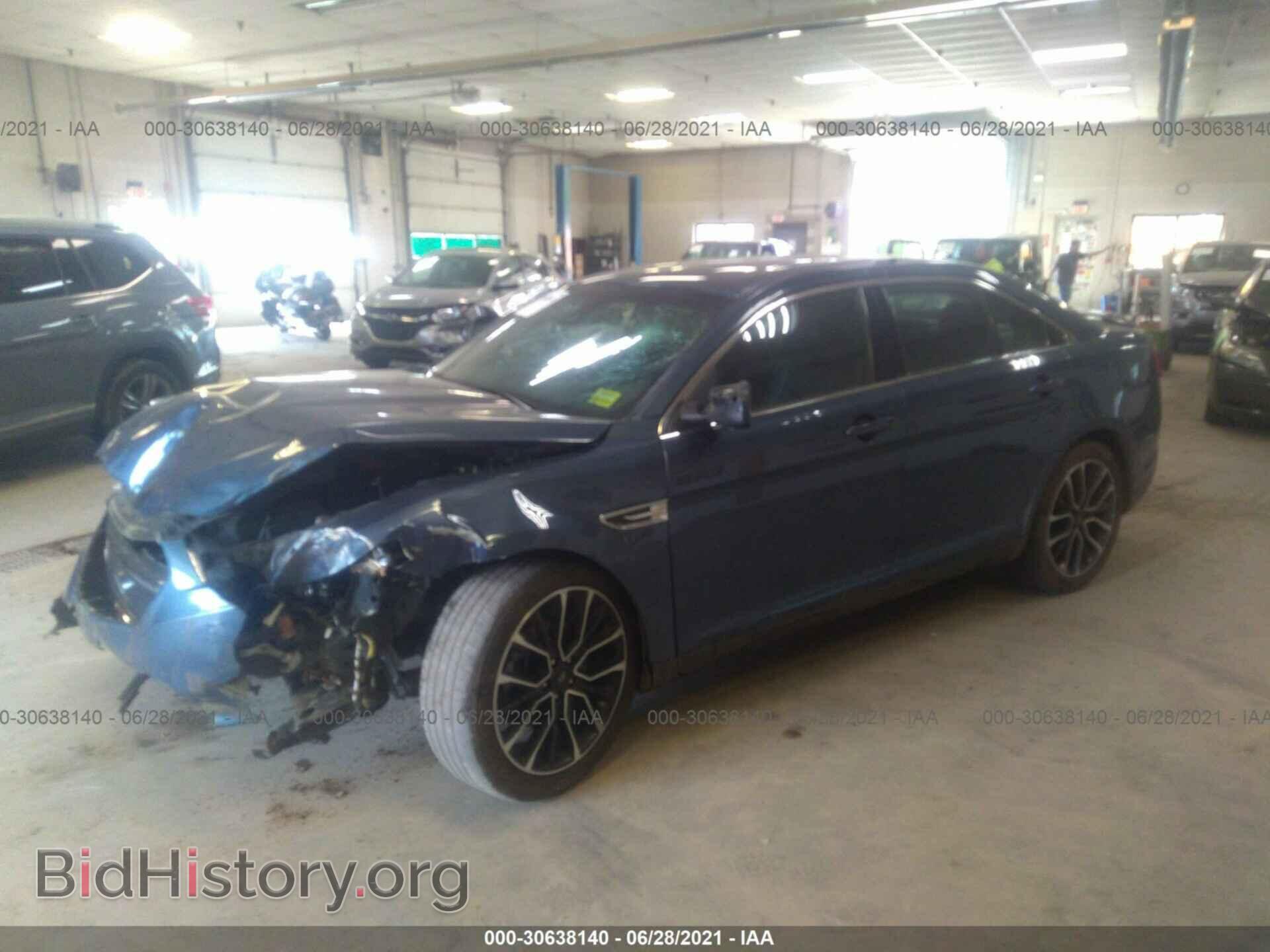 2019 FORD TAURUS - VIN: 1FAHP2J83KG116016 - Фото 2
