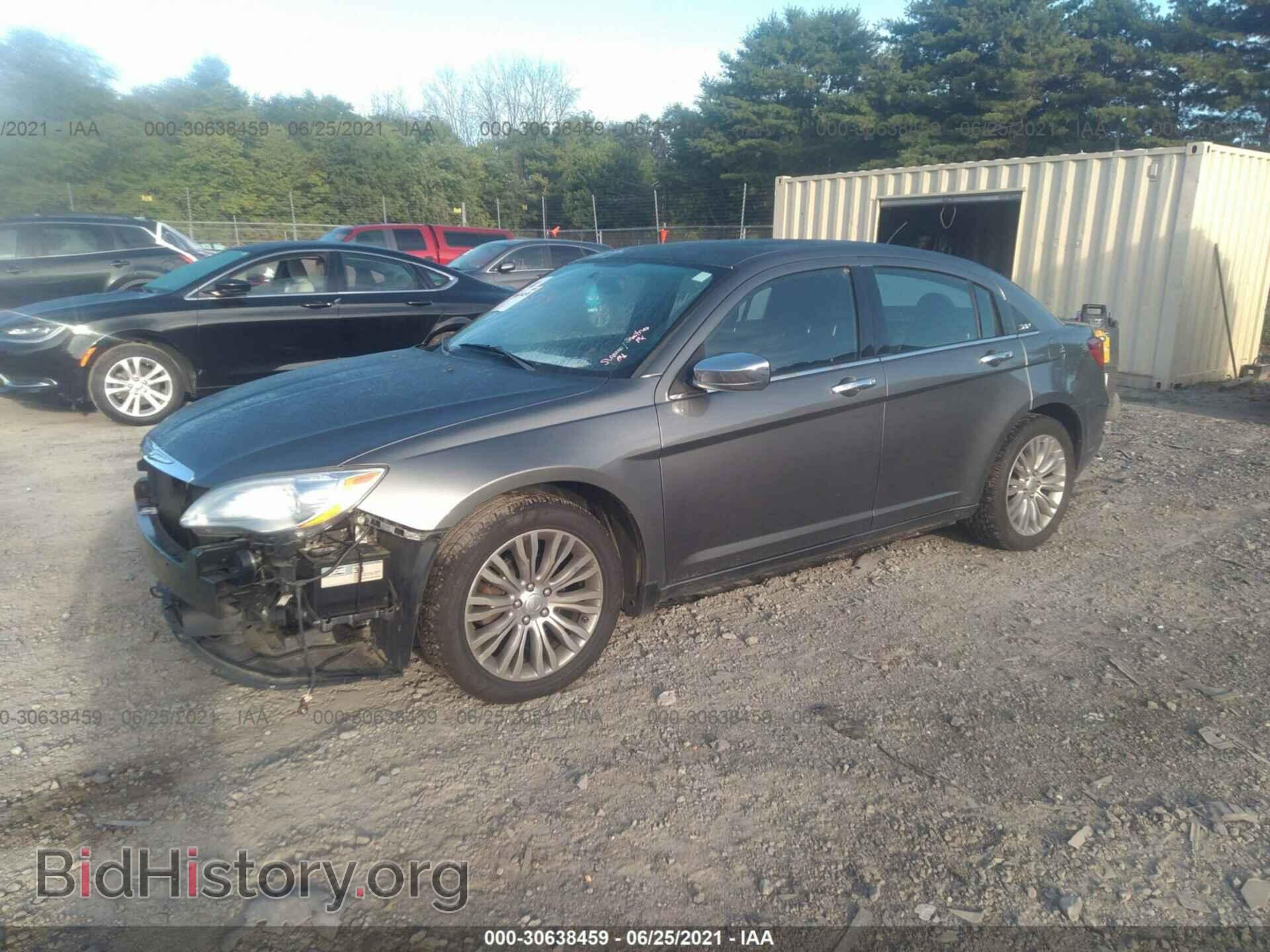 2012 CHRYSLER 200 - VIN: 1C3CCBCG7CN250694 - Фото 2