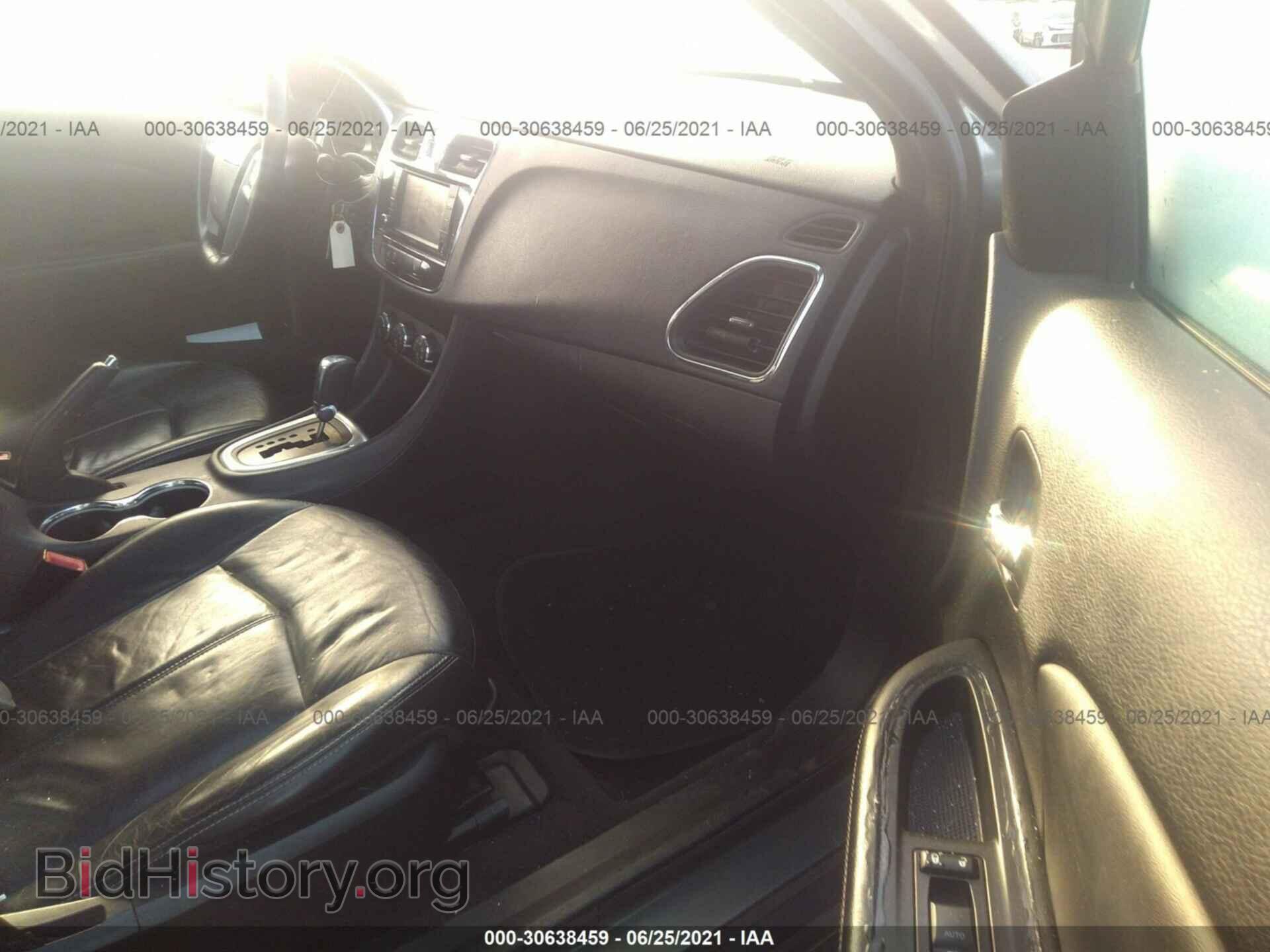 2012 CHRYSLER 200 - VIN: 1C3CCBCG7CN250694 - Фото 5