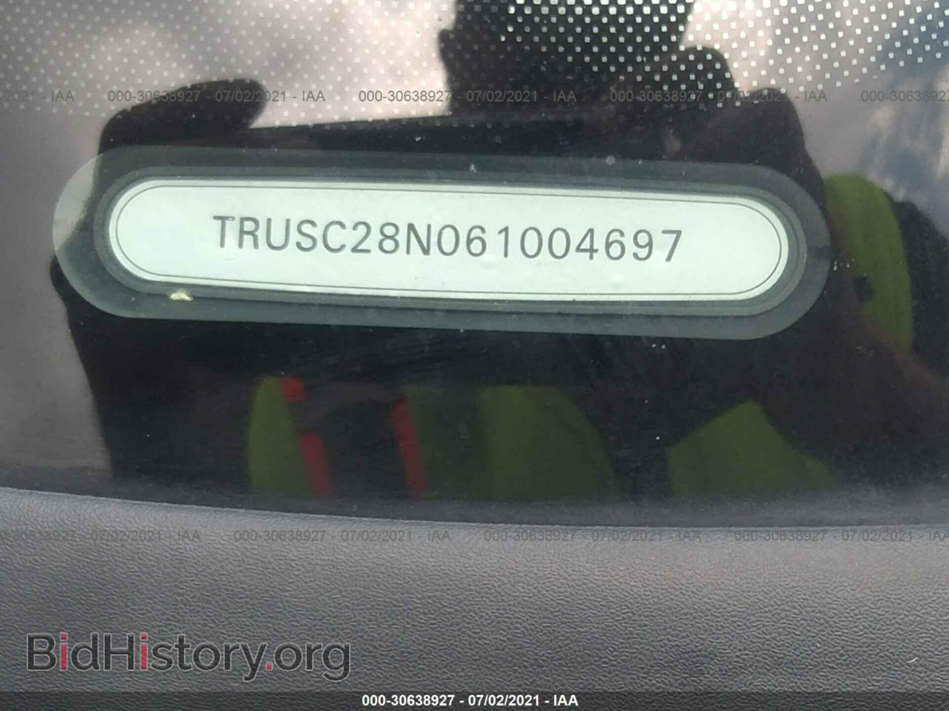 2006 AUDI TT - VIN: TRUSC28N061004697 - Фото 9