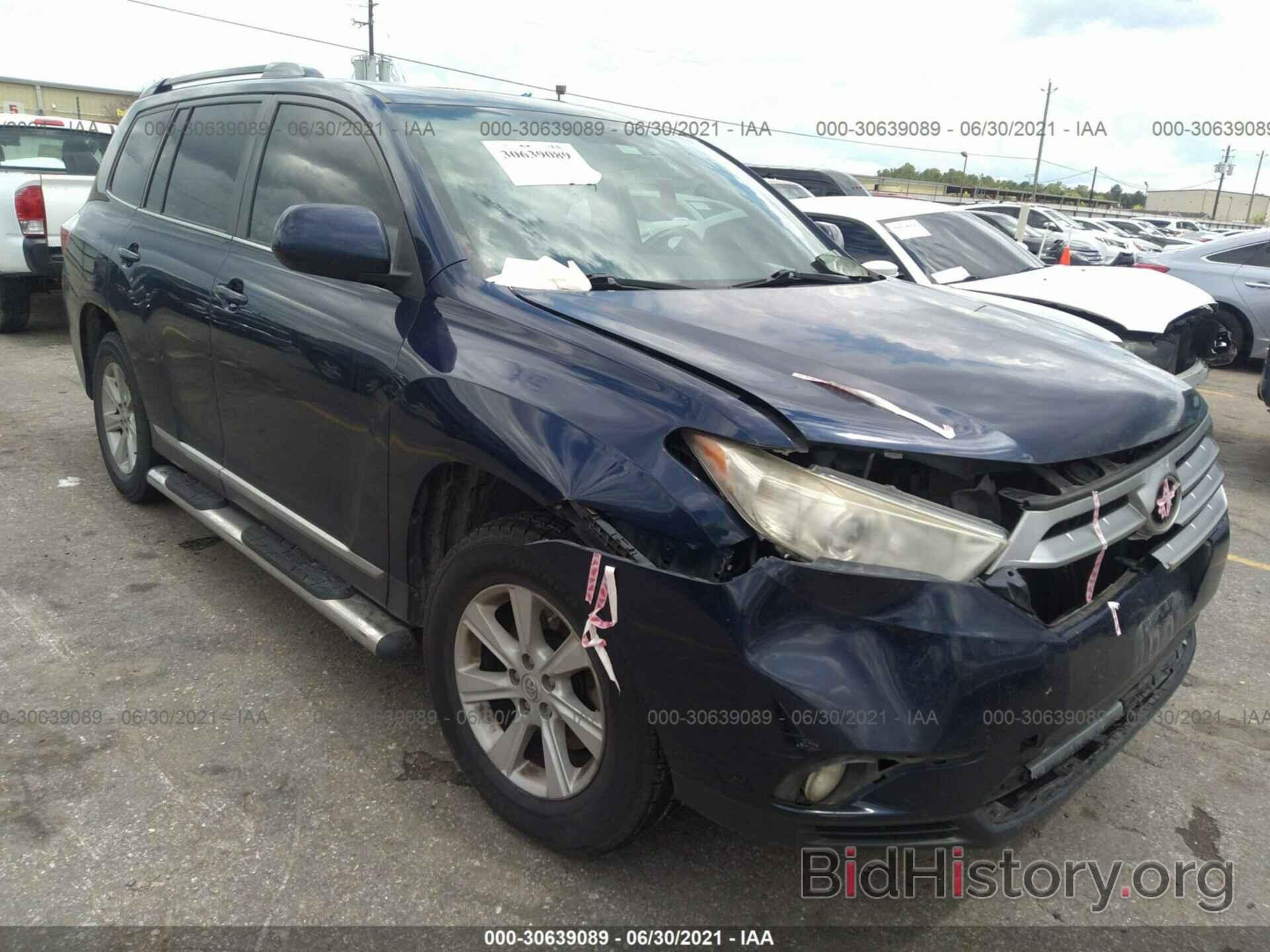 Photo 5TDZK3EH2CS052183 - TOYOTA HIGHLANDER 2012