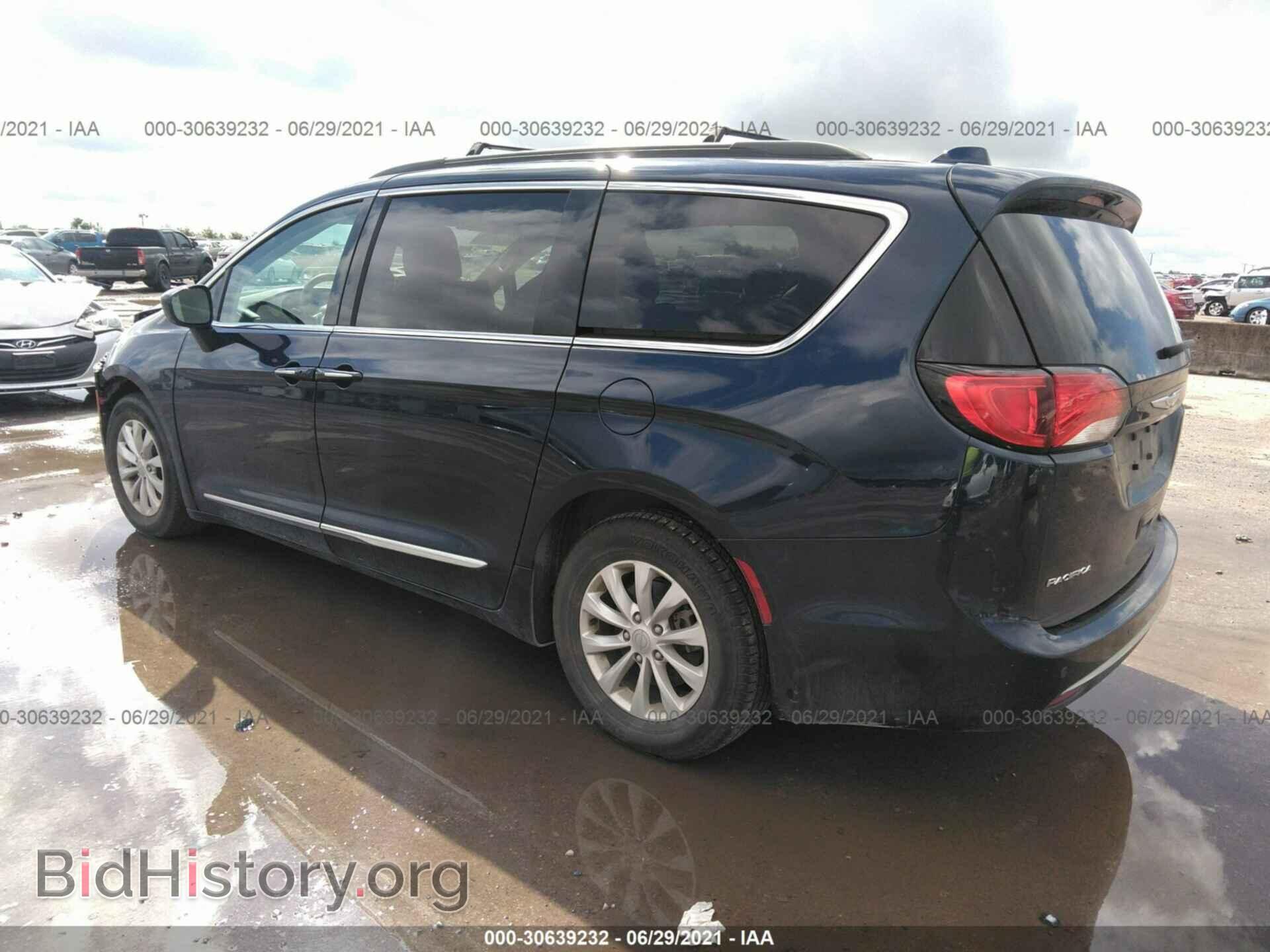 2017 CHRYSLER PACIFICA - VIN: 2C4RC1BGXHR720244 - Photo 3