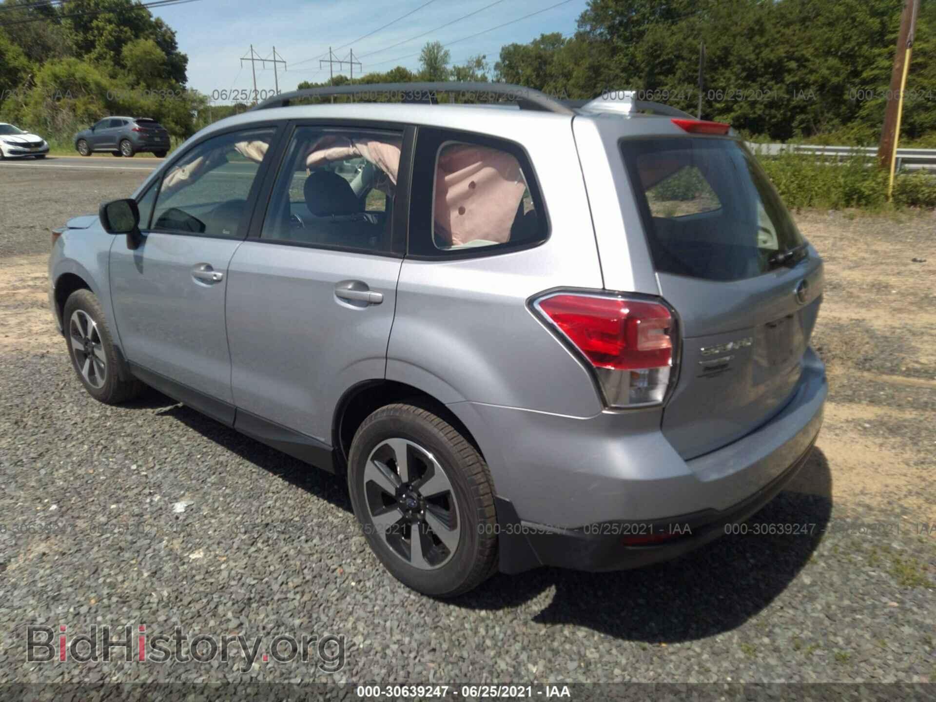 2017 SUBARU FORESTER - VIN: JF2SJABC6HH417799 - Фото 3