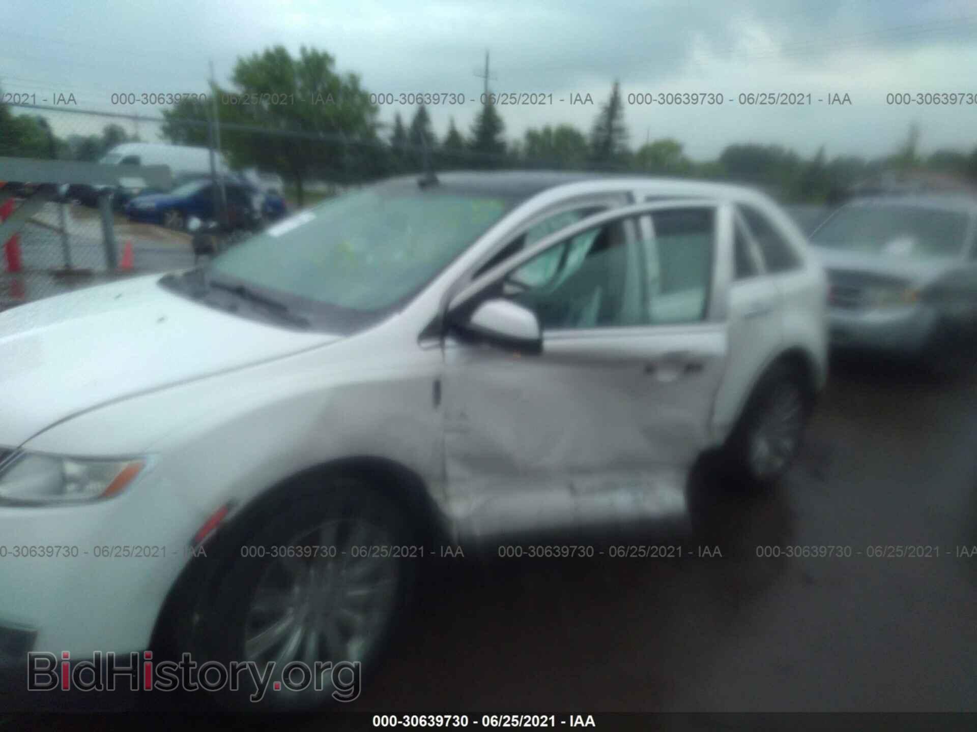 2011 LINCOLN MKX - VIN: 2LMDJ6JK3BBJ28705 - Фото 6