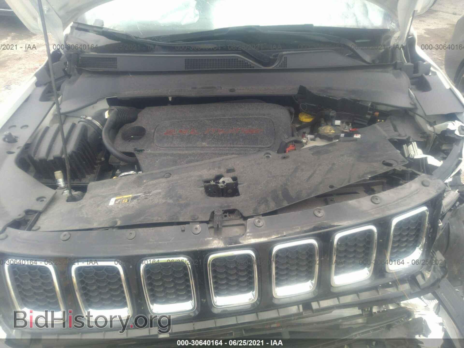 2019 JEEP COMPASS - VIN: 3C4NJCBB0KT637561 - Фото 10