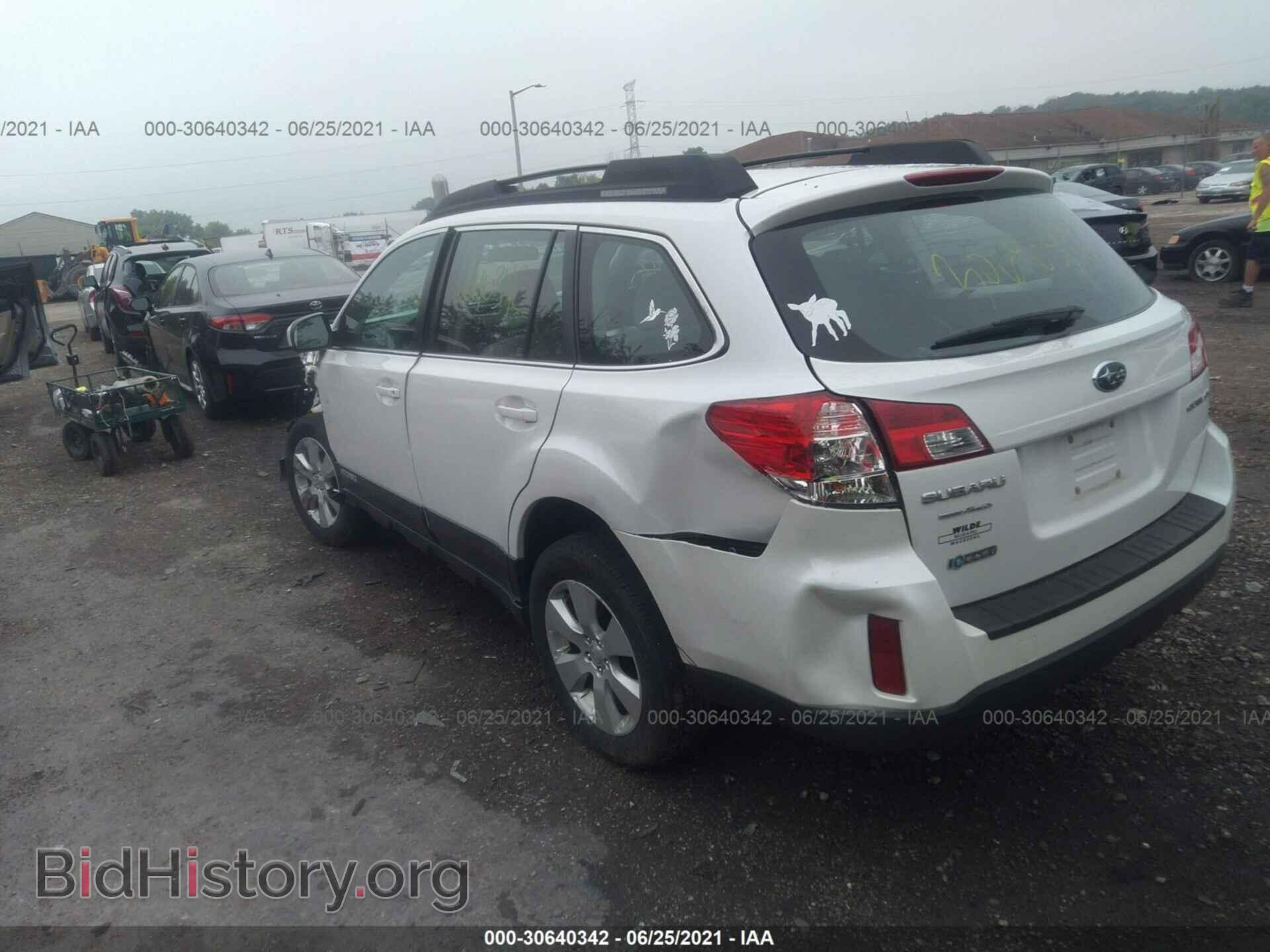 2012 SUBARU OUTBACK - VIN: 4S4BRCAC1C3204216 - Фото 3