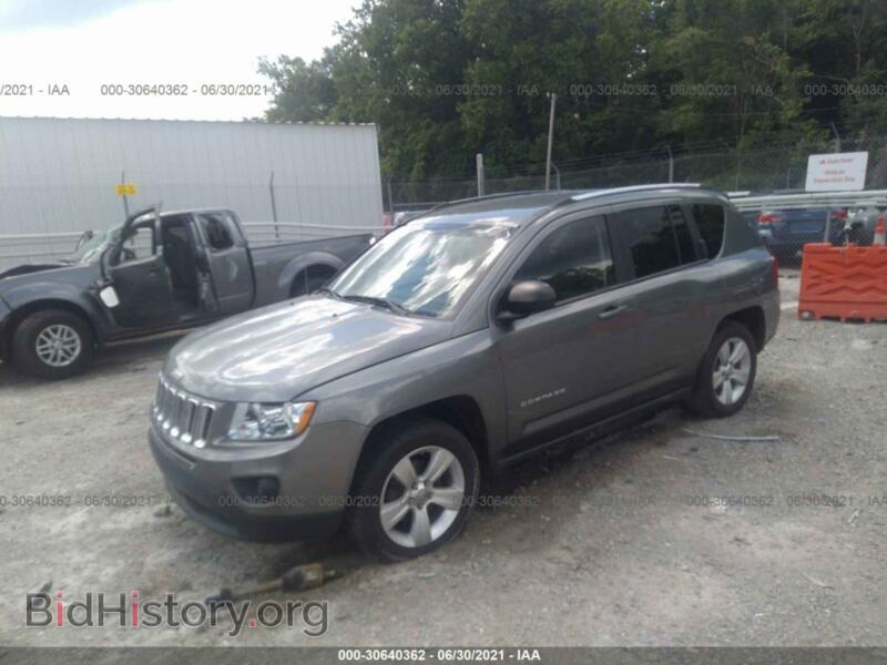 2012 Jeep COMPASS (VIN 1C4NJDBB1CD659193) — photo 2 of 11