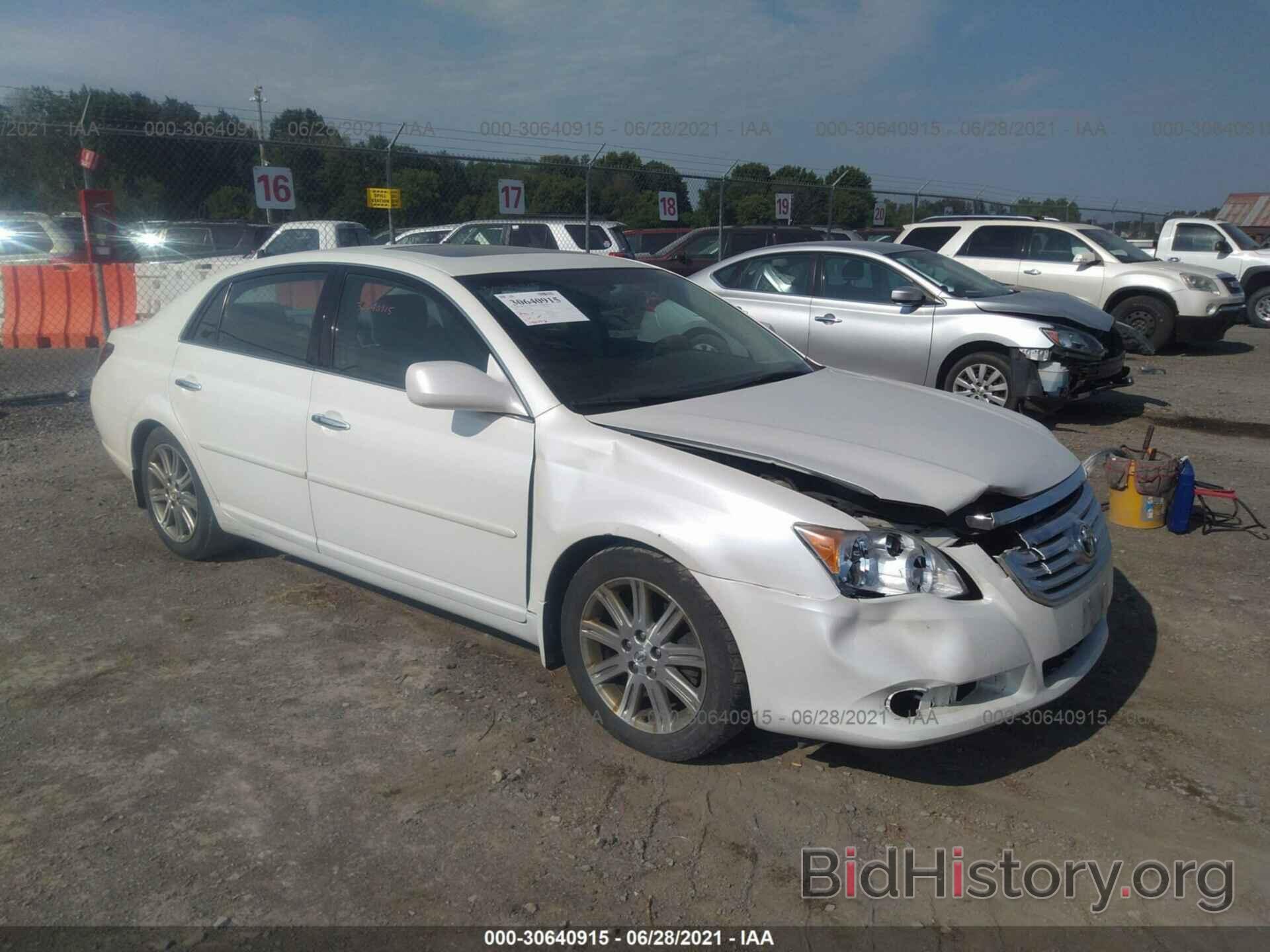 Photo 4T1BK3DB9AU357909 - TOYOTA AVALON 2010