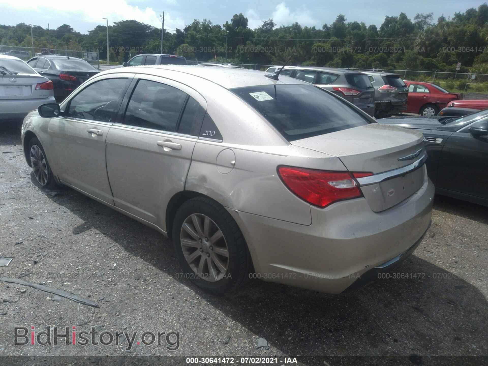 2013 CHRYSLER 200 - VIN: 1C3CCBBB7DN649922 - Photo 3