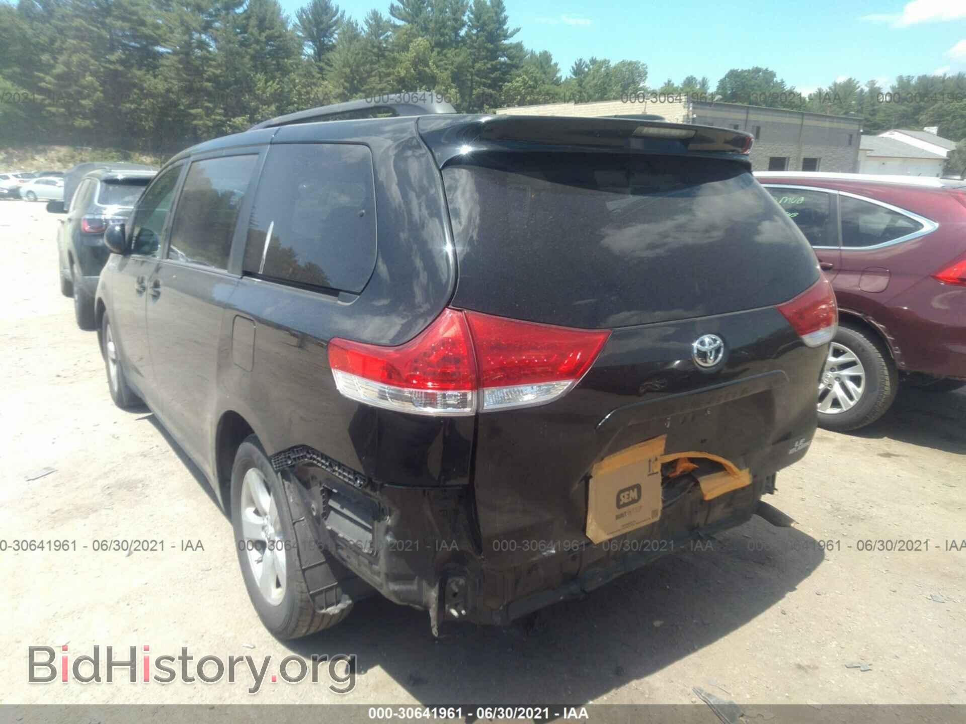 2012 TOYOTA SIENNA - VIN: 5TDKK3DC5CS256113 - Фото 3