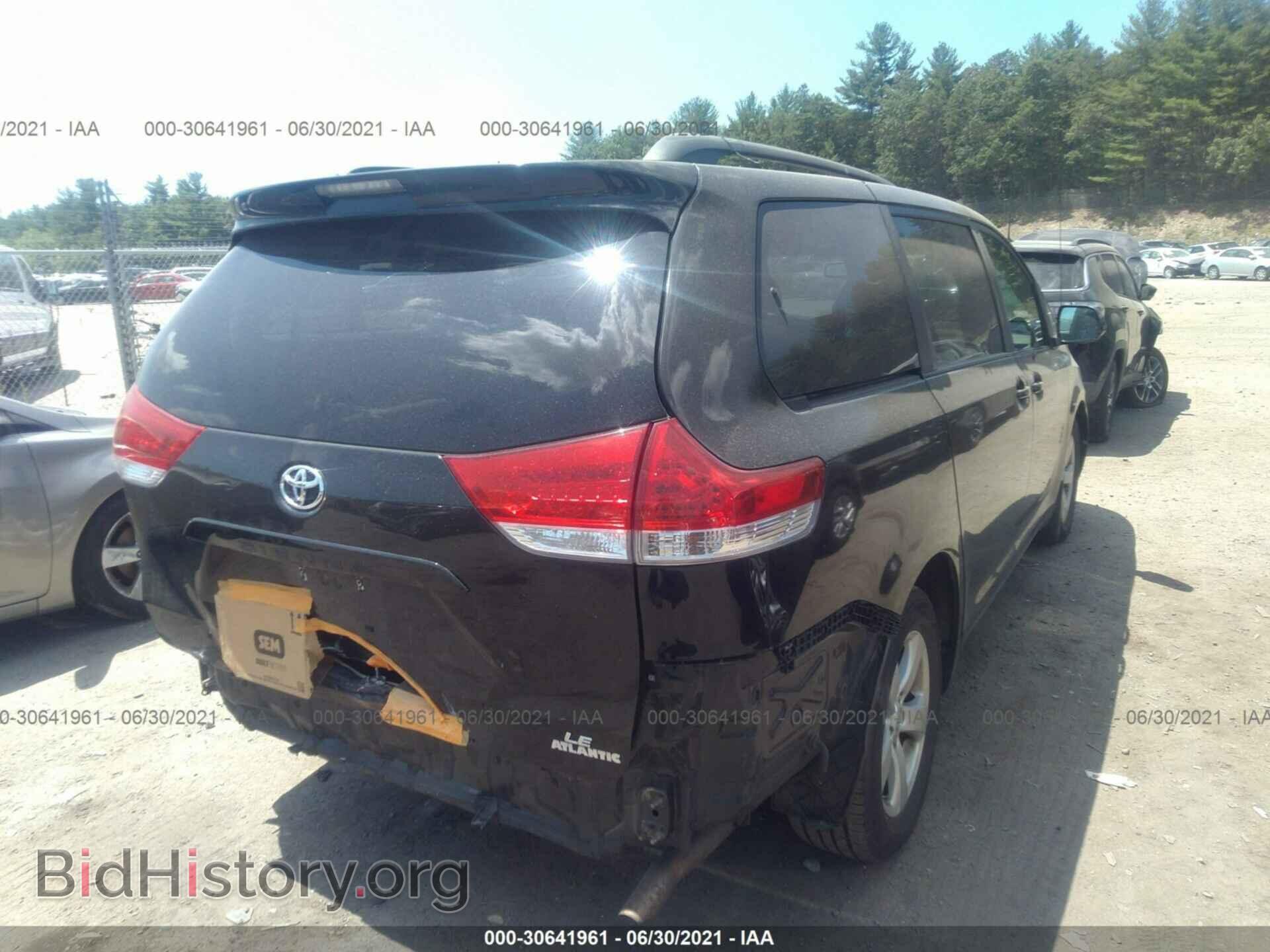 2012 TOYOTA SIENNA - VIN: 5TDKK3DC5CS256113 - Фото 4
