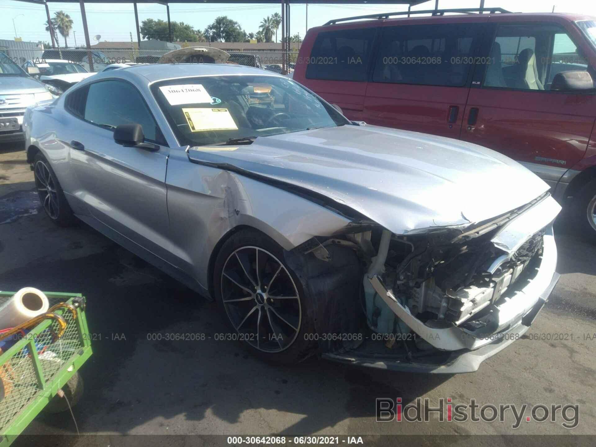 Photo 1FA6P8TH5F5351378 - FORD MUSTANG 2015