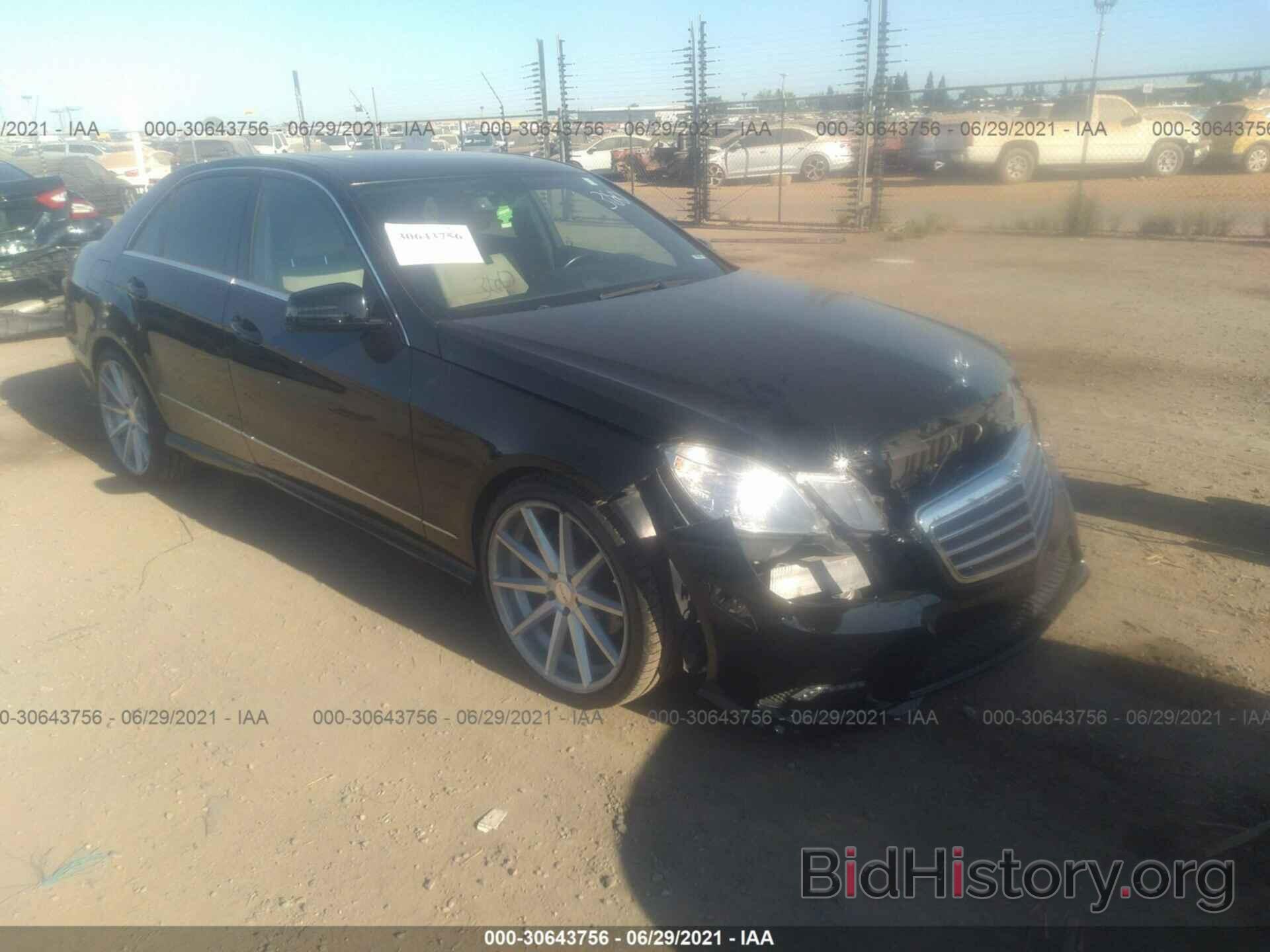 Photo WDDHF5GB3BA507726 - MERCEDES-BENZ E-CLASS 2011