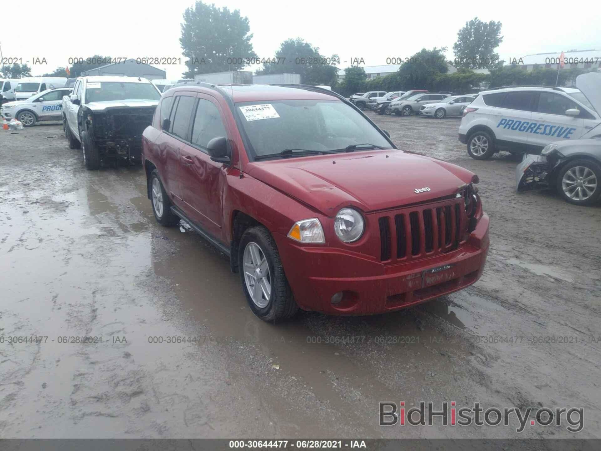 Photo 1J4NF4FB6AD503718 - JEEP COMPASS 2010