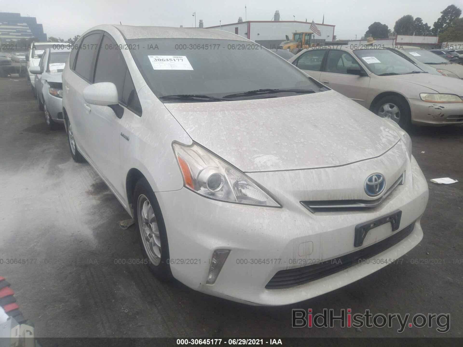 Photo JTDZN3EU7EJ003646 - TOYOTA PRIUS V 2014