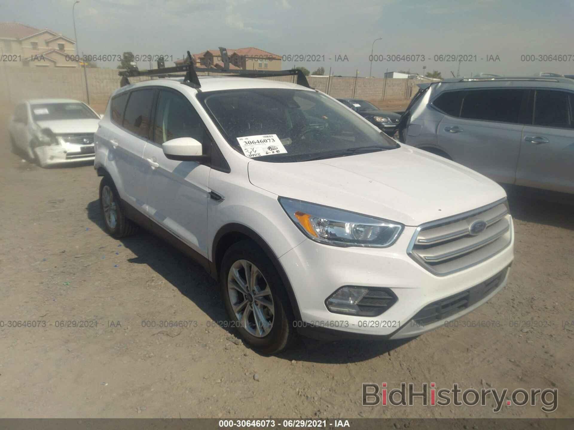 Photo 1FMCU0GD2JUC50436 - FORD ESCAPE 2018