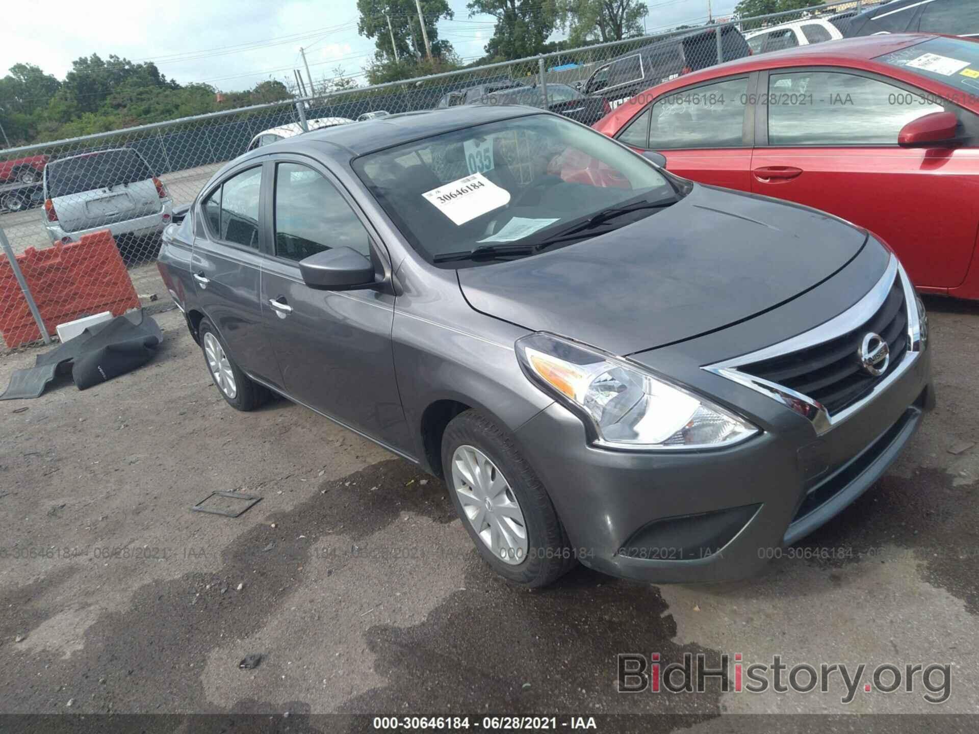 Photo 3N1CN7AP8KL840197 - NISSAN VERSA SEDAN 2019