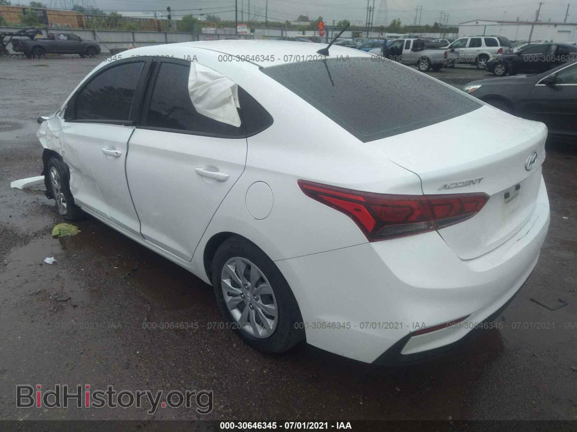2019 HYUNDAI ACCENT - VIN: 3KPC24A33KE069721 - Фото 3