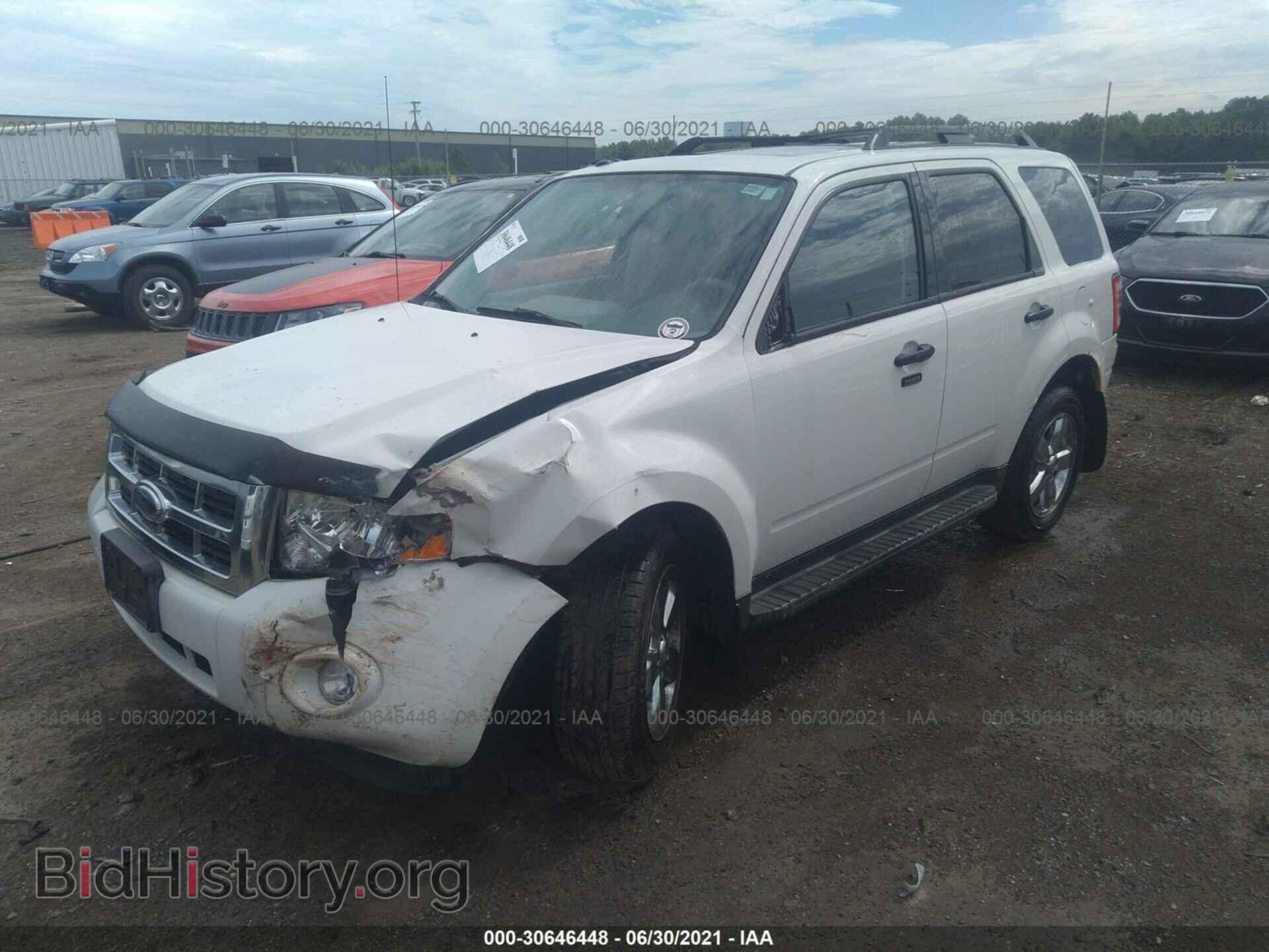 2009 FORD ESCAPE - VIN: 1FMCU93G79KD07208 - Фото 2