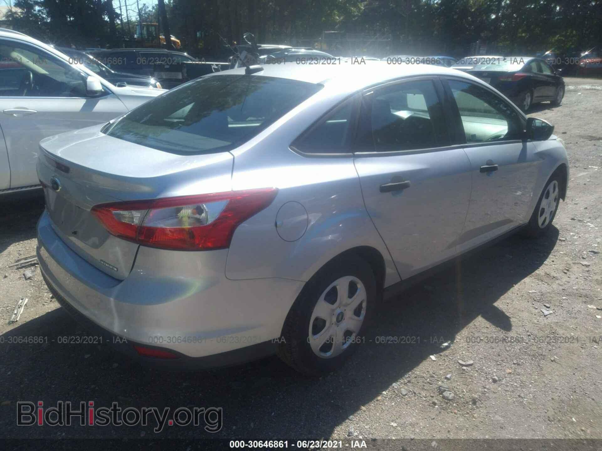 2013 FORD FOCUS - VIN: 1FADP3E28DL360135 - Фото 4