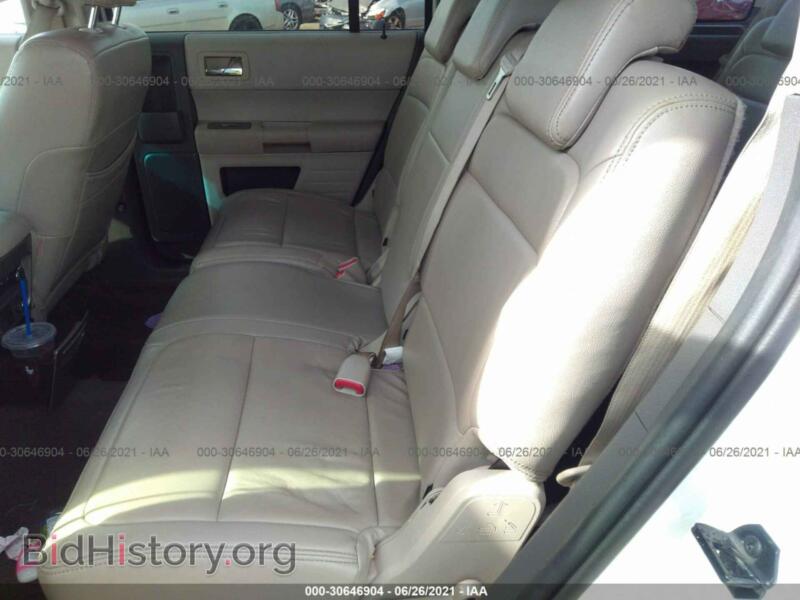 2011 Ford FLEX (VIN 2FMGK5BC7BBD28722) — фото 8 из 11