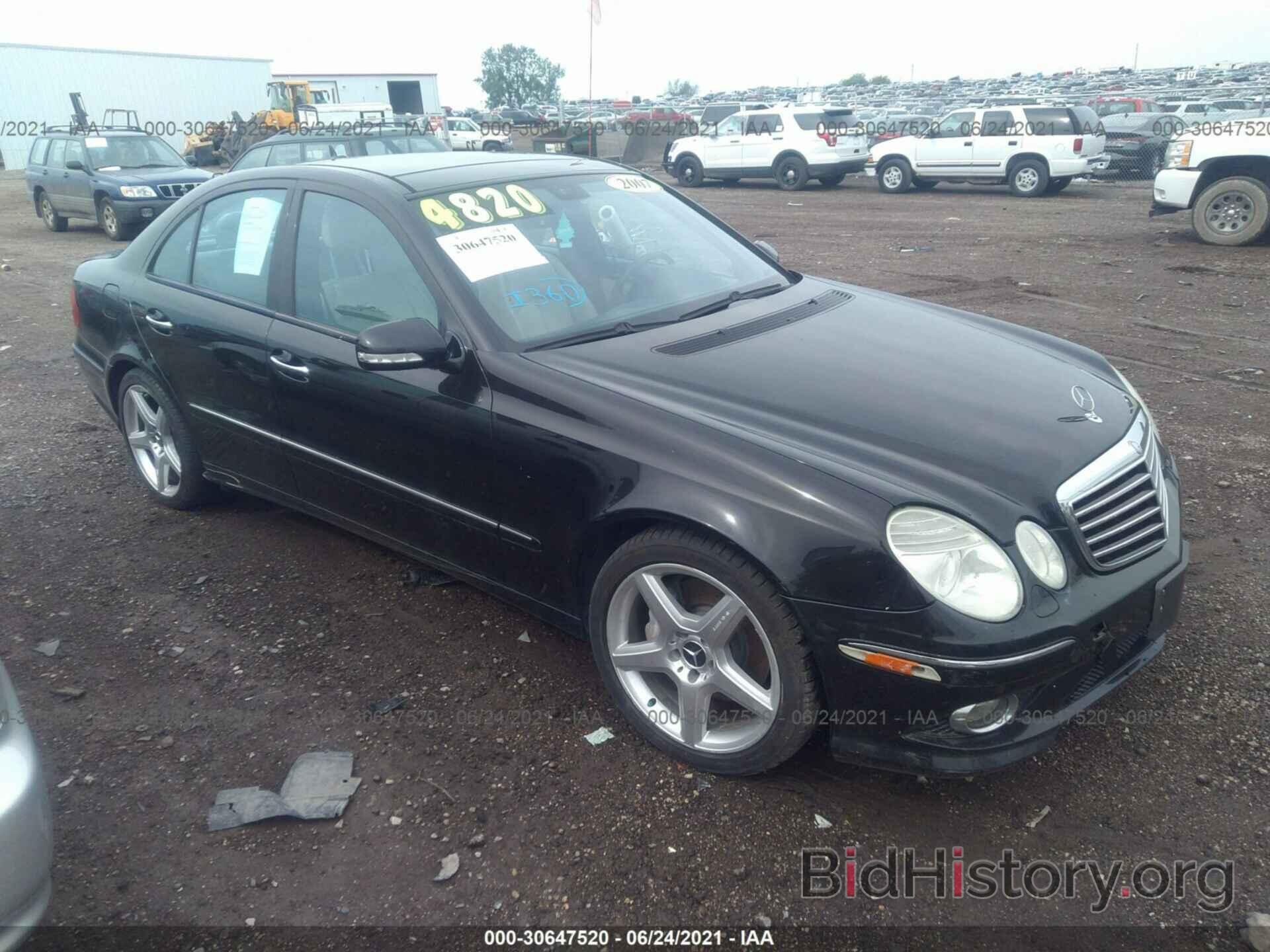 Photo WDBUF56X37B041446 - MERCEDES-BENZ E-CLASS 2007