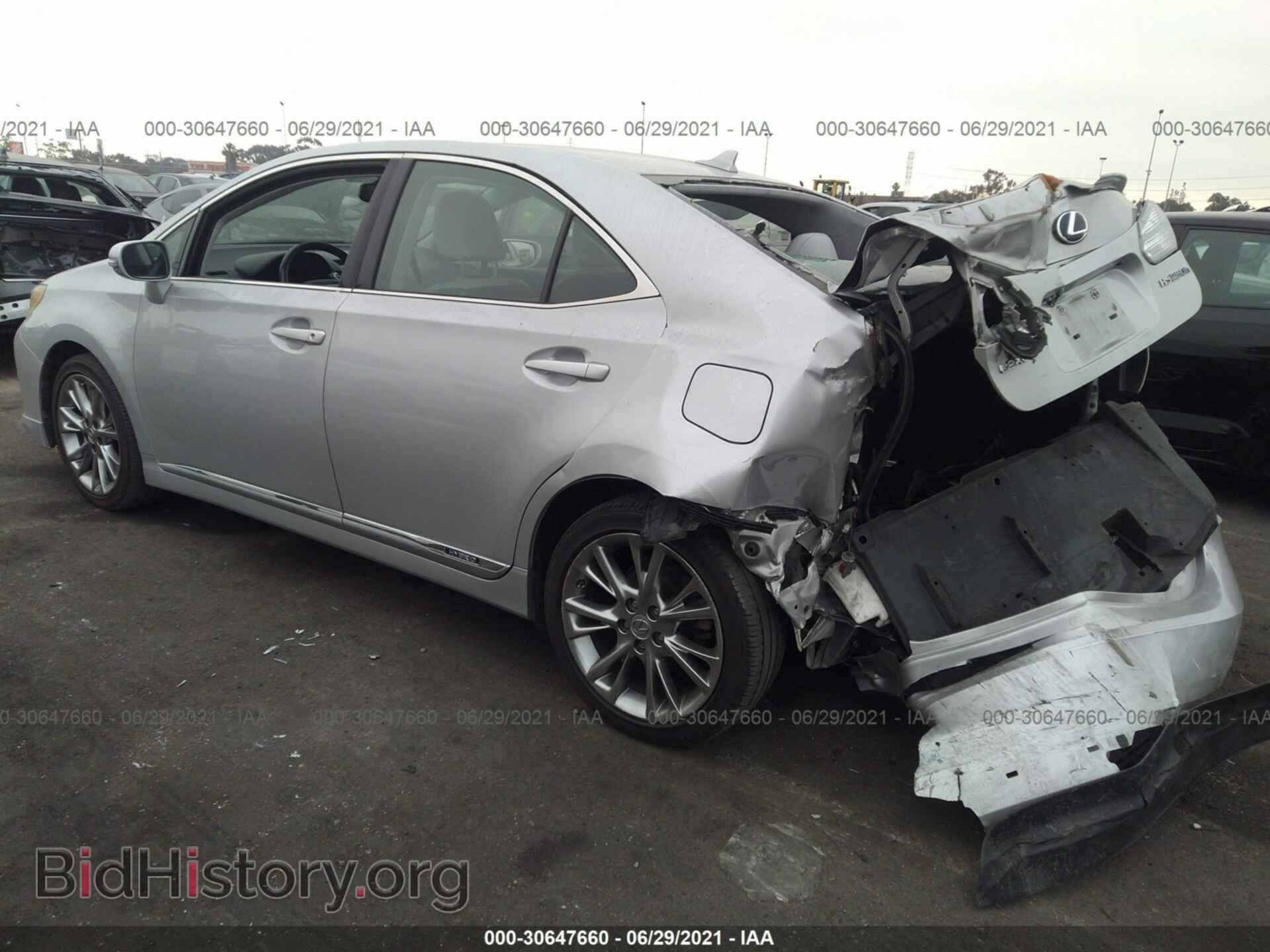 2010 LEXUS HS 250H - VIN: JTHBB1BA2A2015408 - Photo 3