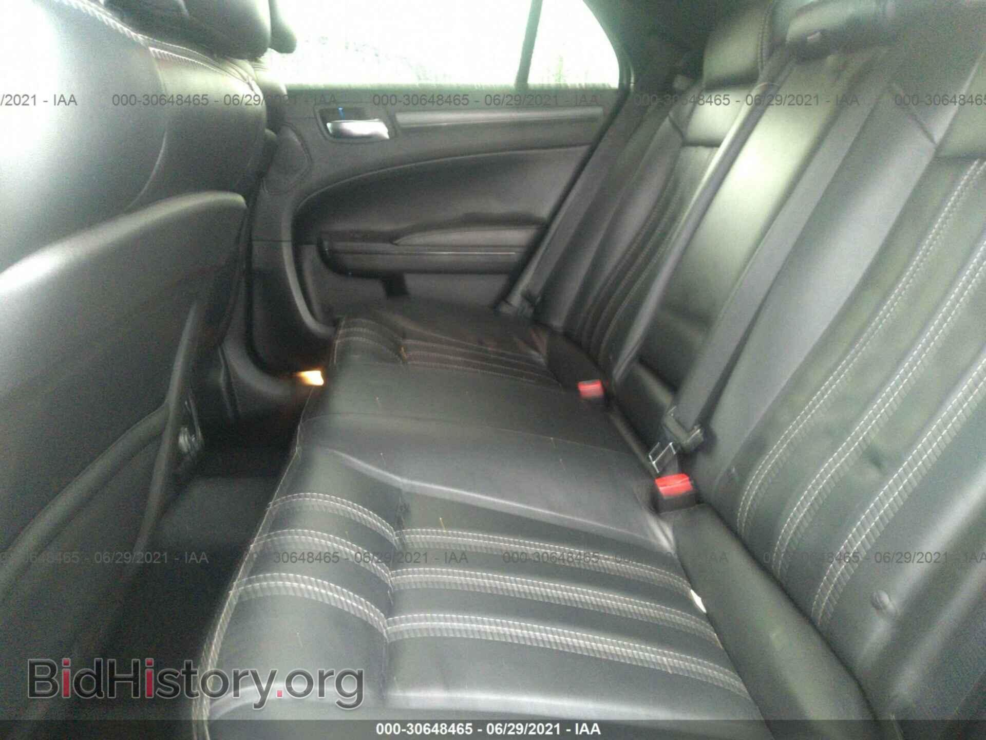 2014 CHRYSLER 300 - VIN: 2C3CCAGG4EH157941 - Фото 8