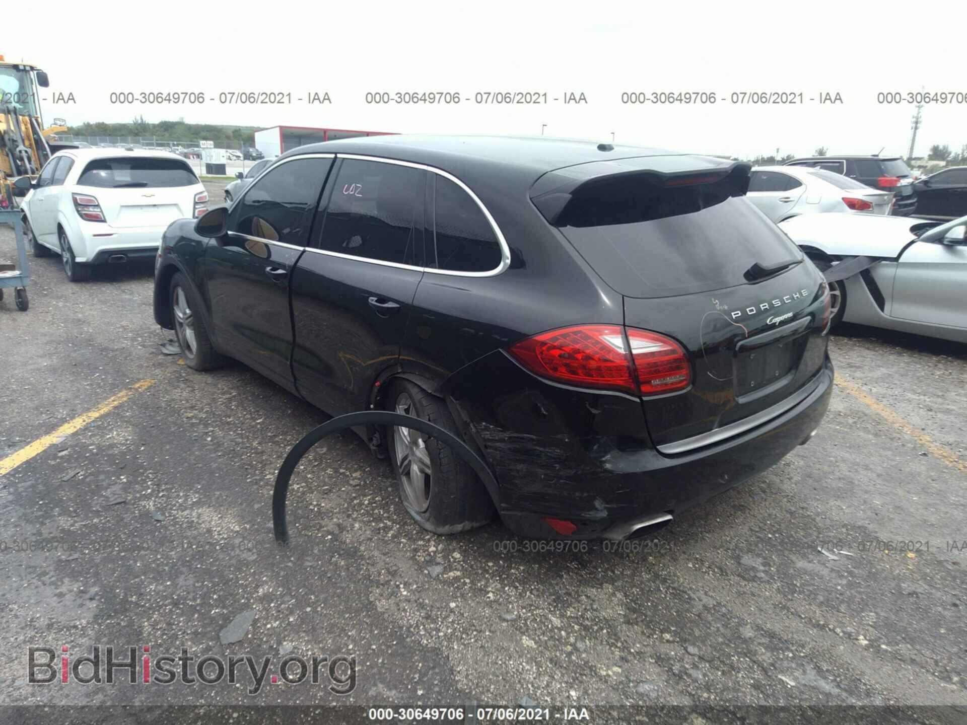 2013 PORSCHE CAYENNE - VIN: WP1AA2A24DLA00227 - Photo 3