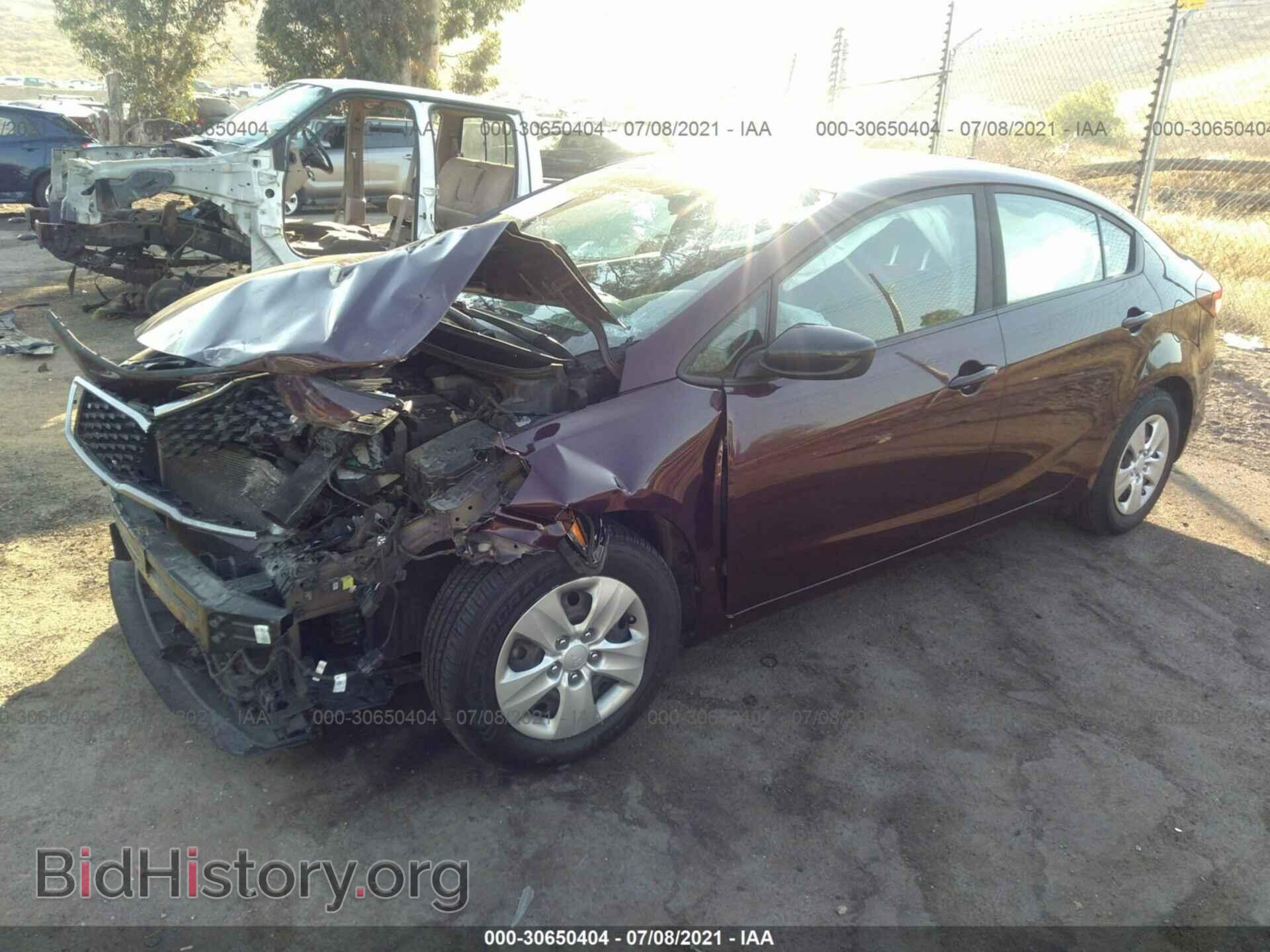 2017 KIA FORTE - VIN: 3KPFK4A75HE043937 - Фото 2