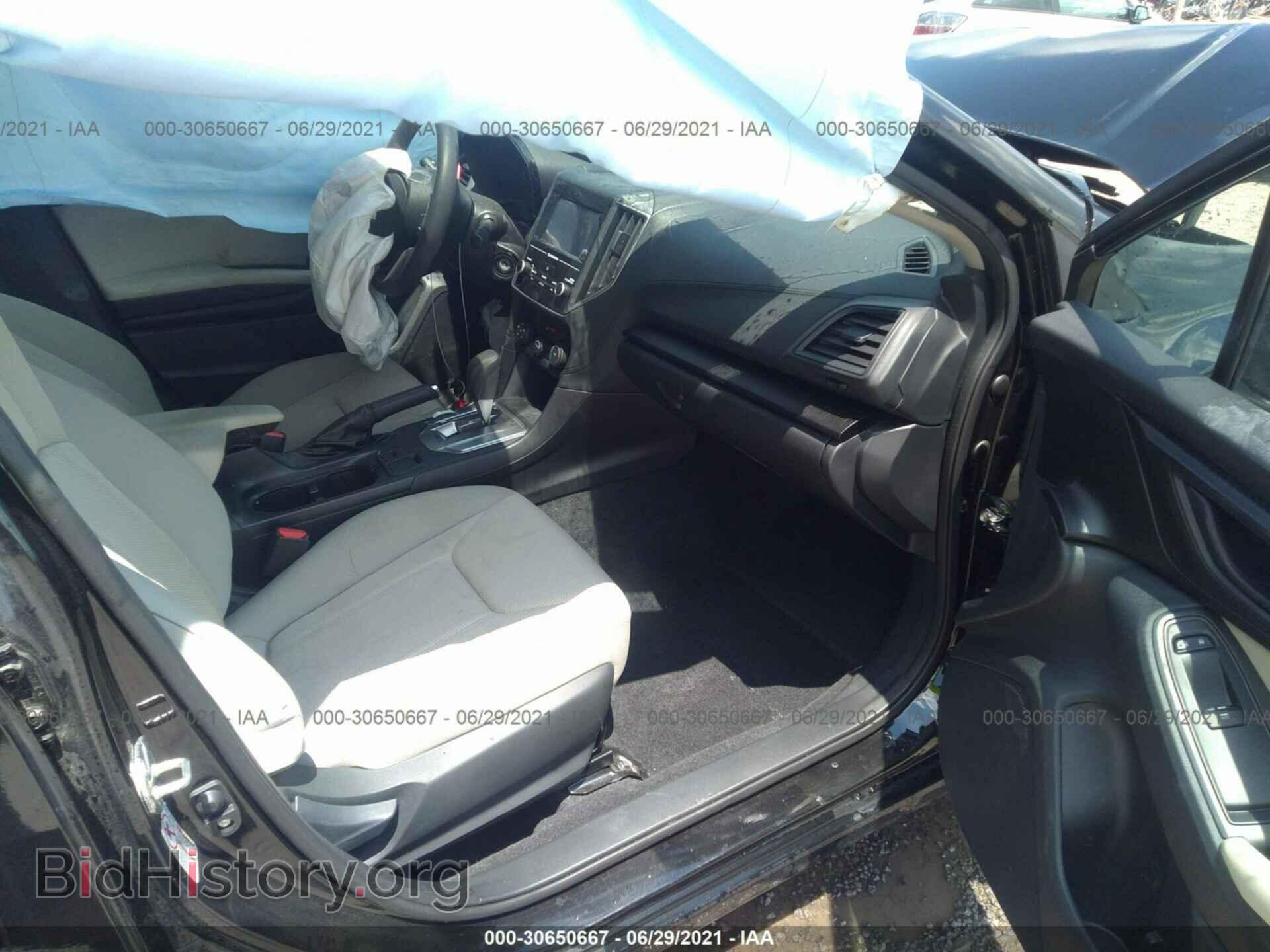 2018 SUBARU IMPREZA - VIN: 4S3GTAA61J3731793 - Фото 5