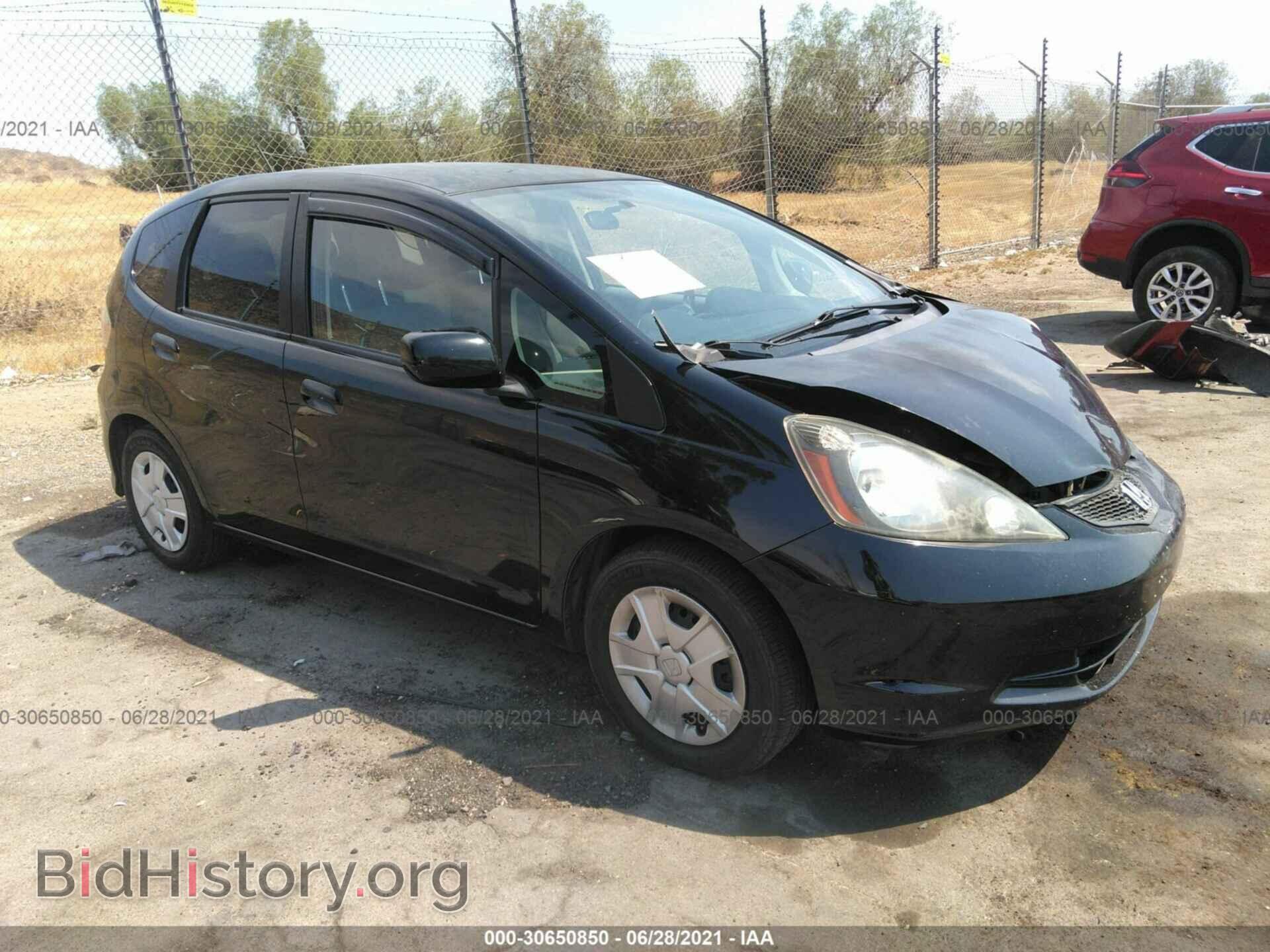 Фотография JHMGE8H30CS008085 - HONDA FIT 2012