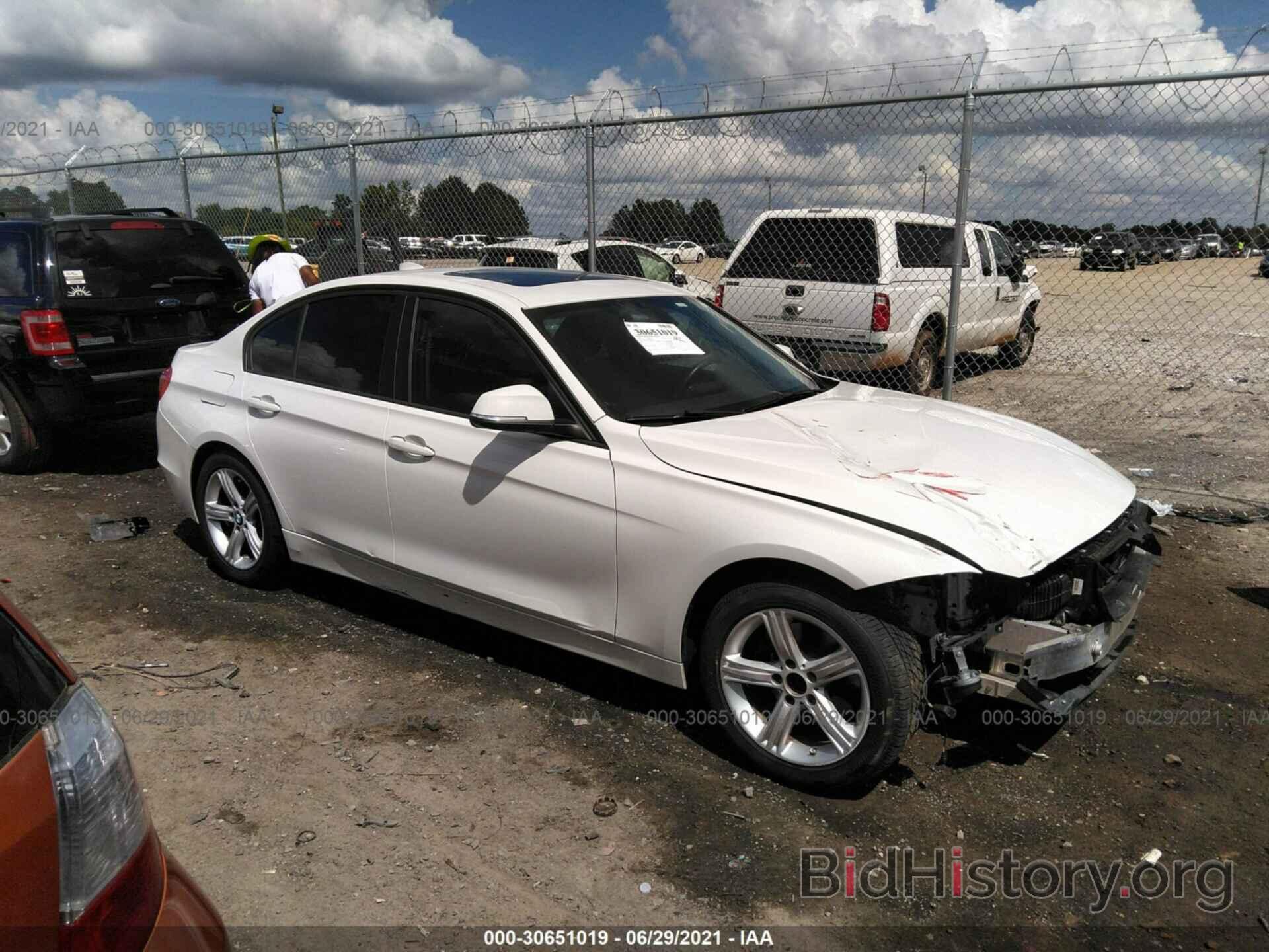 Photo WBA3B1C59DK128152 - BMW 3 SERIES 2013