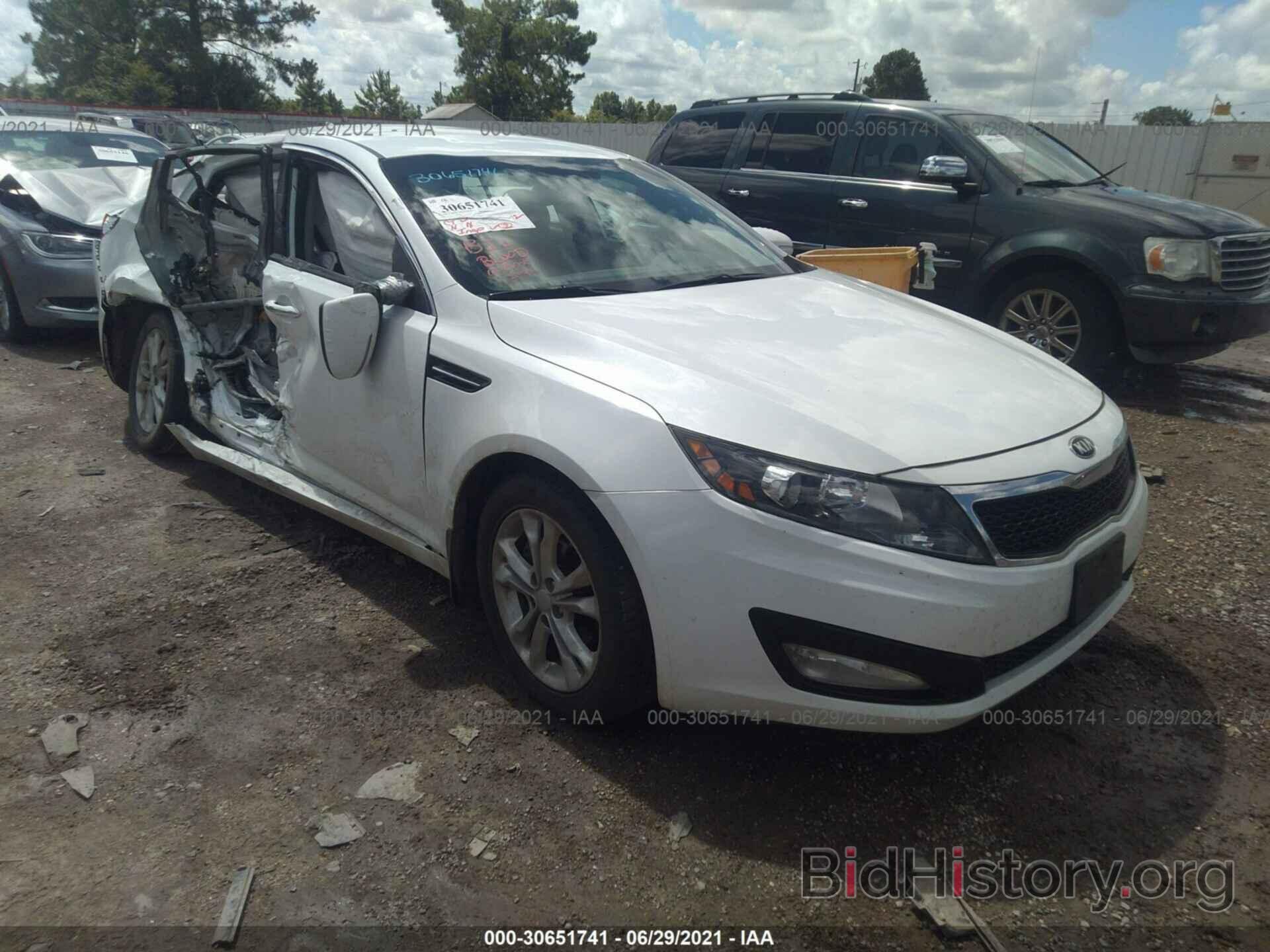 Photo 5XXGN4A73DG137747 - KIA OPTIMA 2013