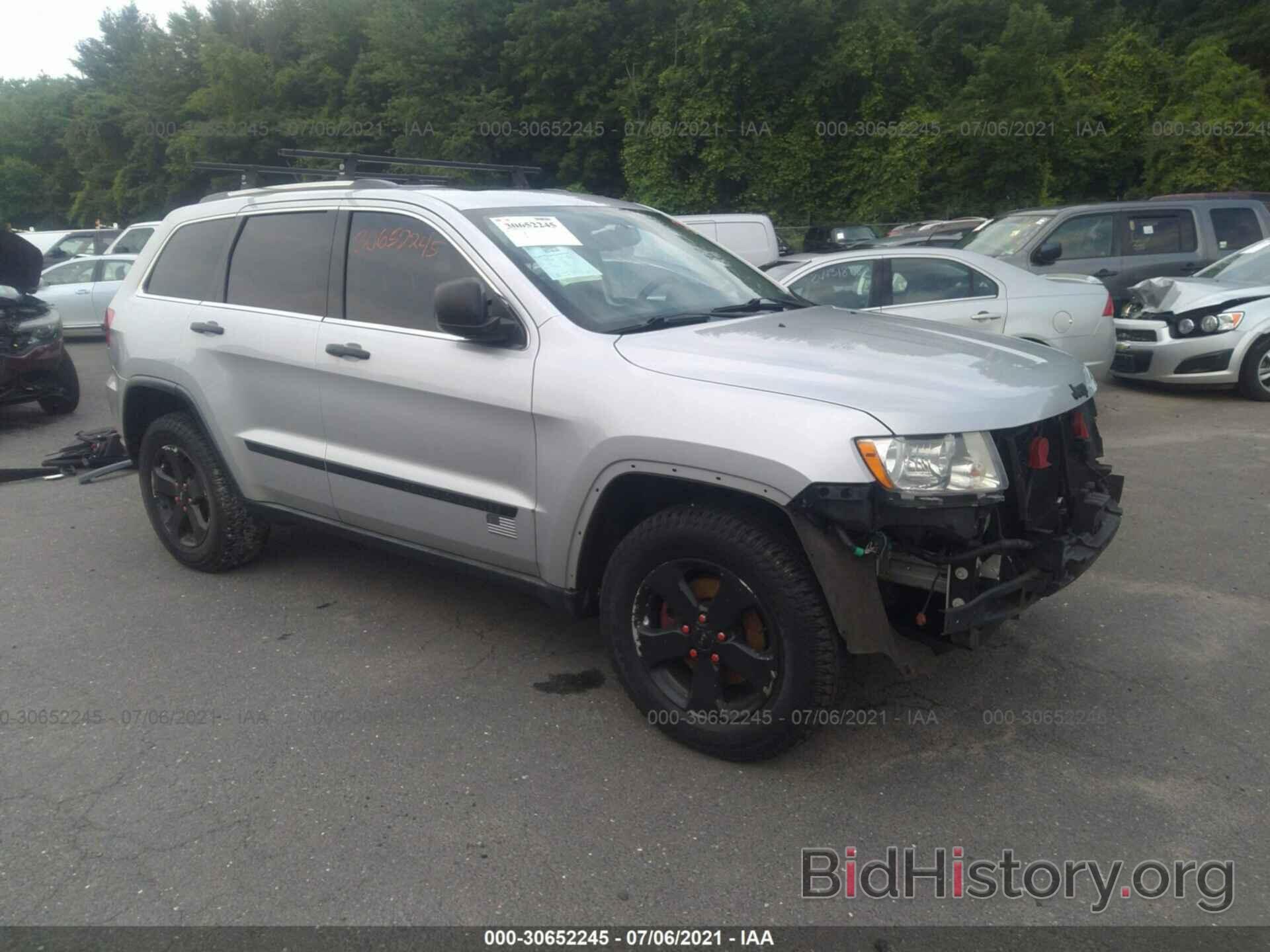 Photo 1J4RR4GG3BC597843 - JEEP GRAND CHEROKEE 2011