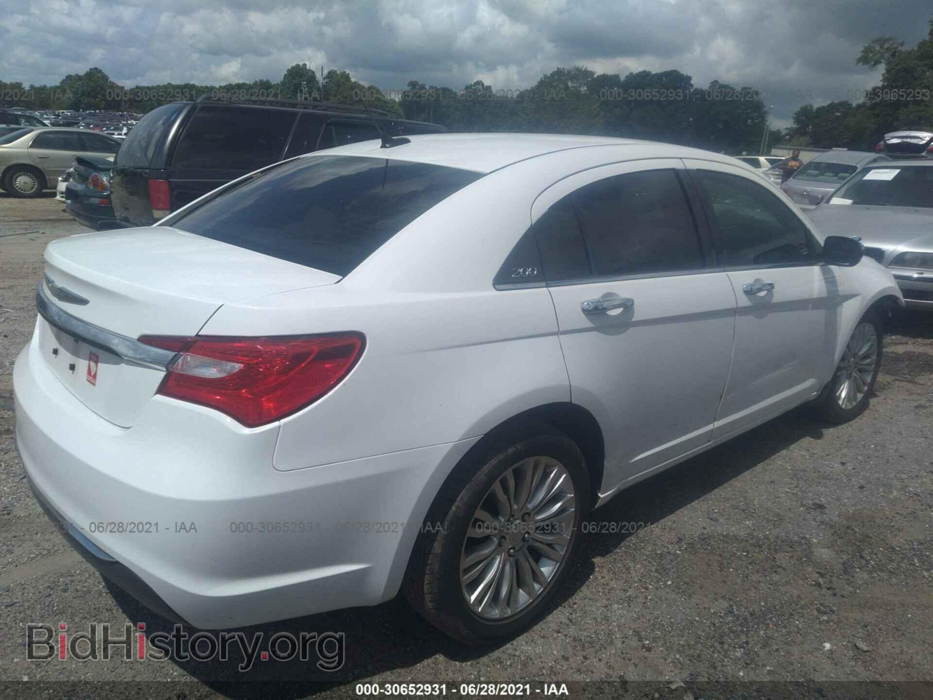 2012 CHRYSLER 200 - VIN: 1C3CCBCB4CN108047 - Фото 4