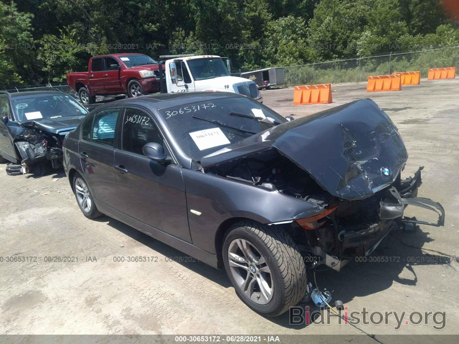 Photo WBAVA33598KX84803 - BMW 3 SERIES 2008